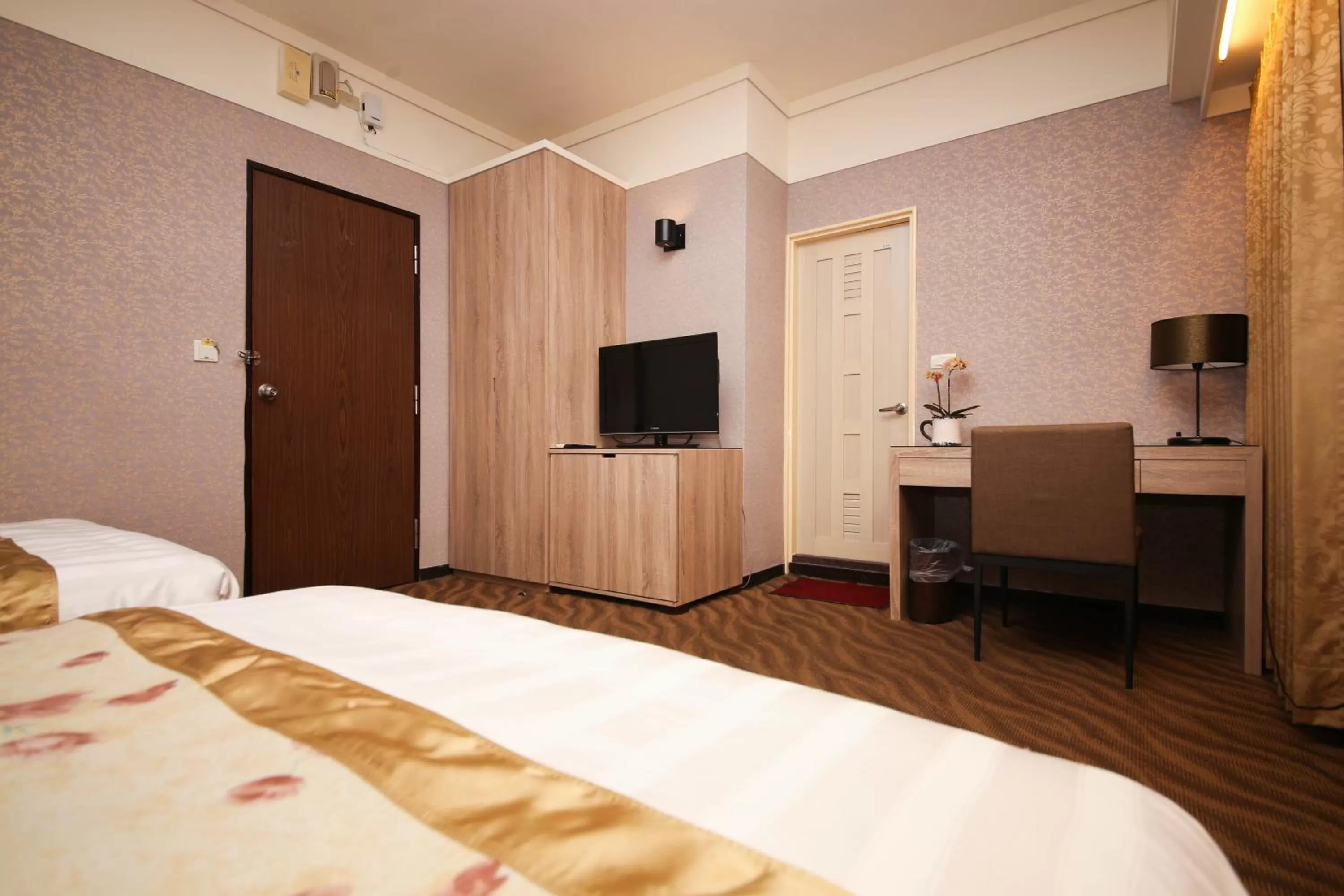 Photo of the whole room, Bed in Unique Hotel