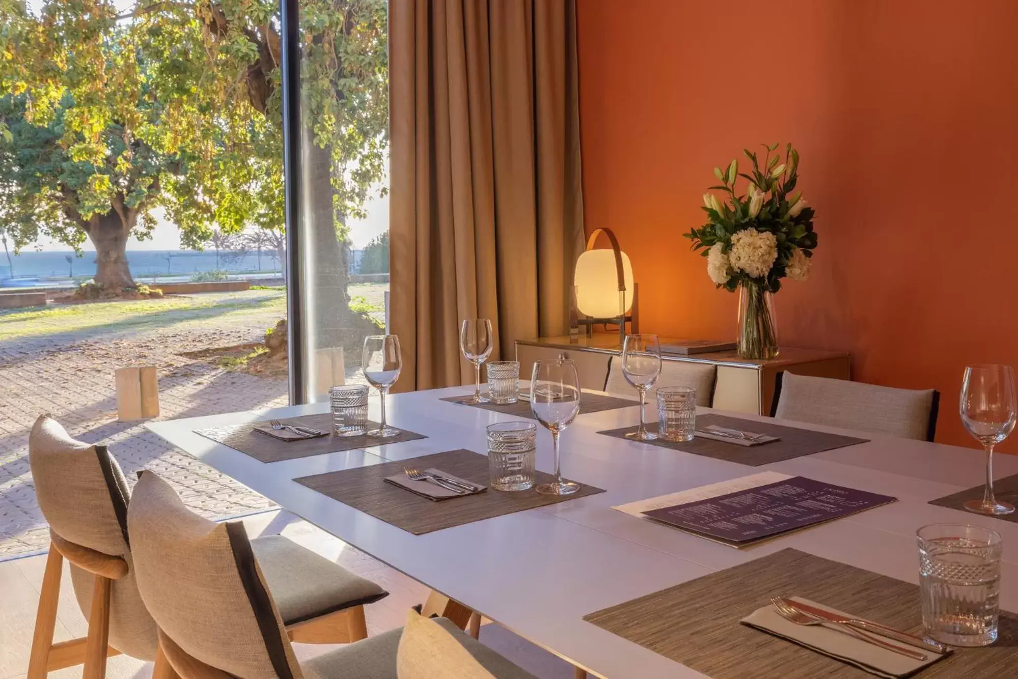 Restaurant/Places to Eat in Hotel Calatrava