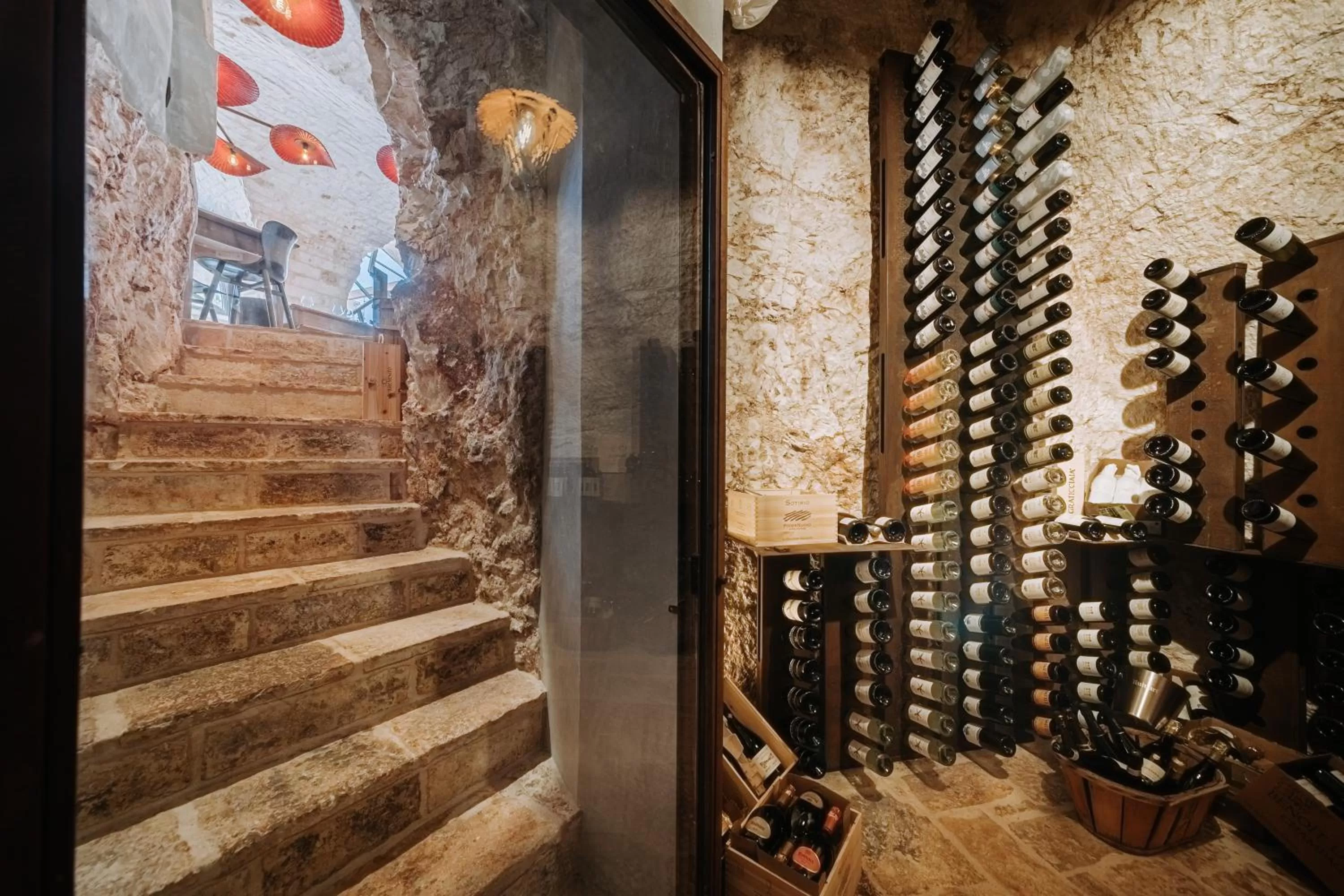 Alcoholic drinks in Paragon 700 Boutique Hotel & SPA