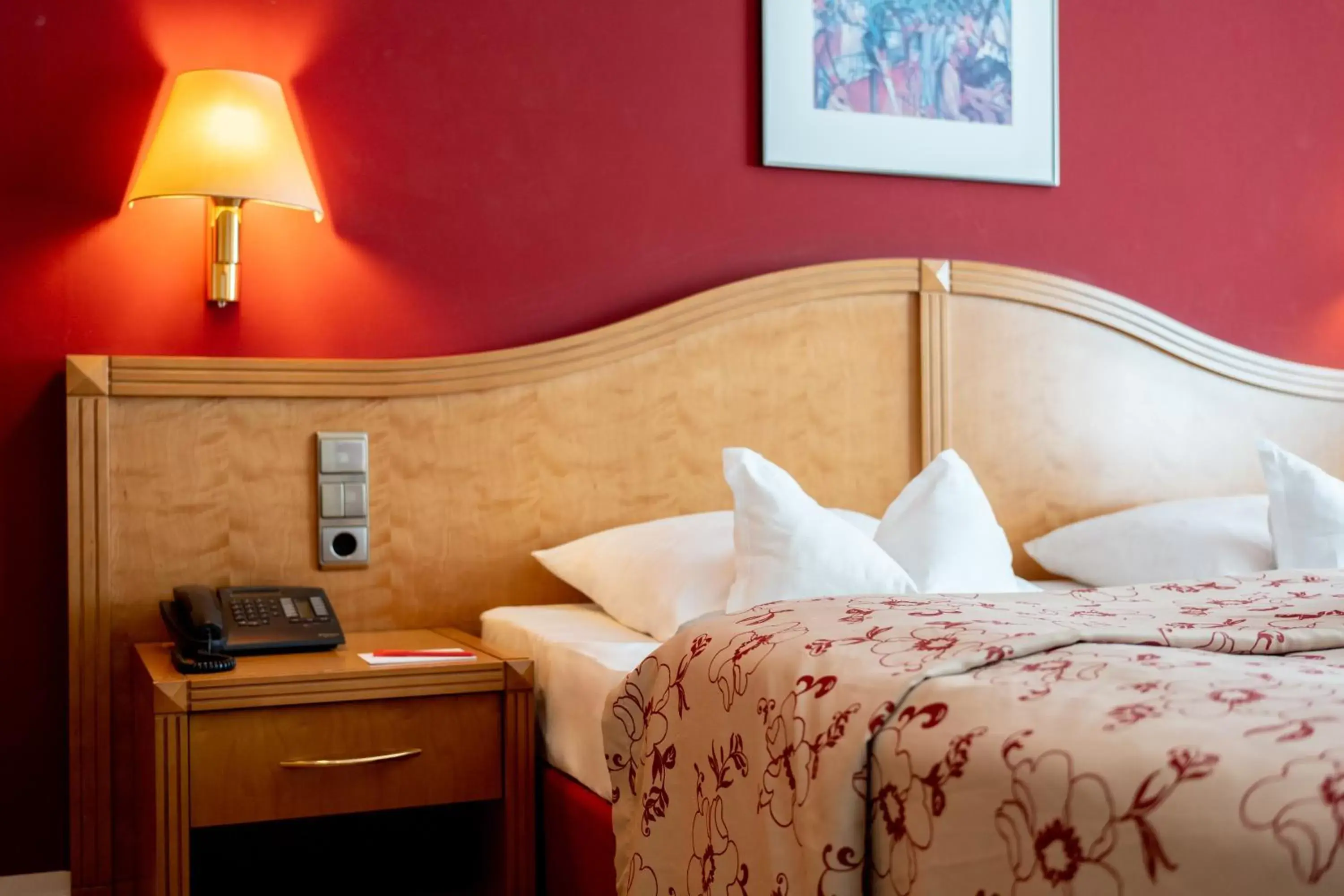 Bed in Hotel Baseler Hof