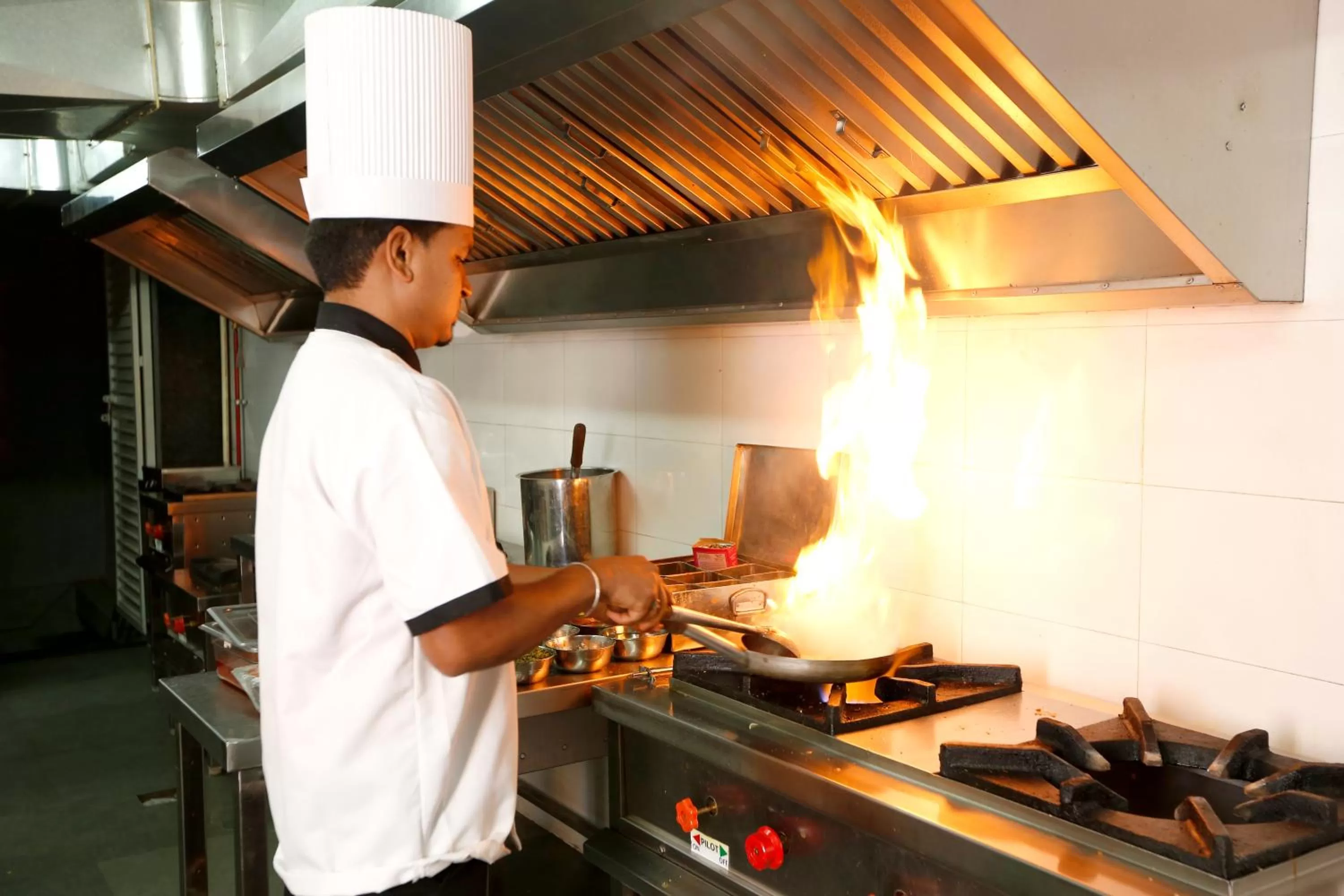 Kitchen or kitchenette in Shivas Gateway