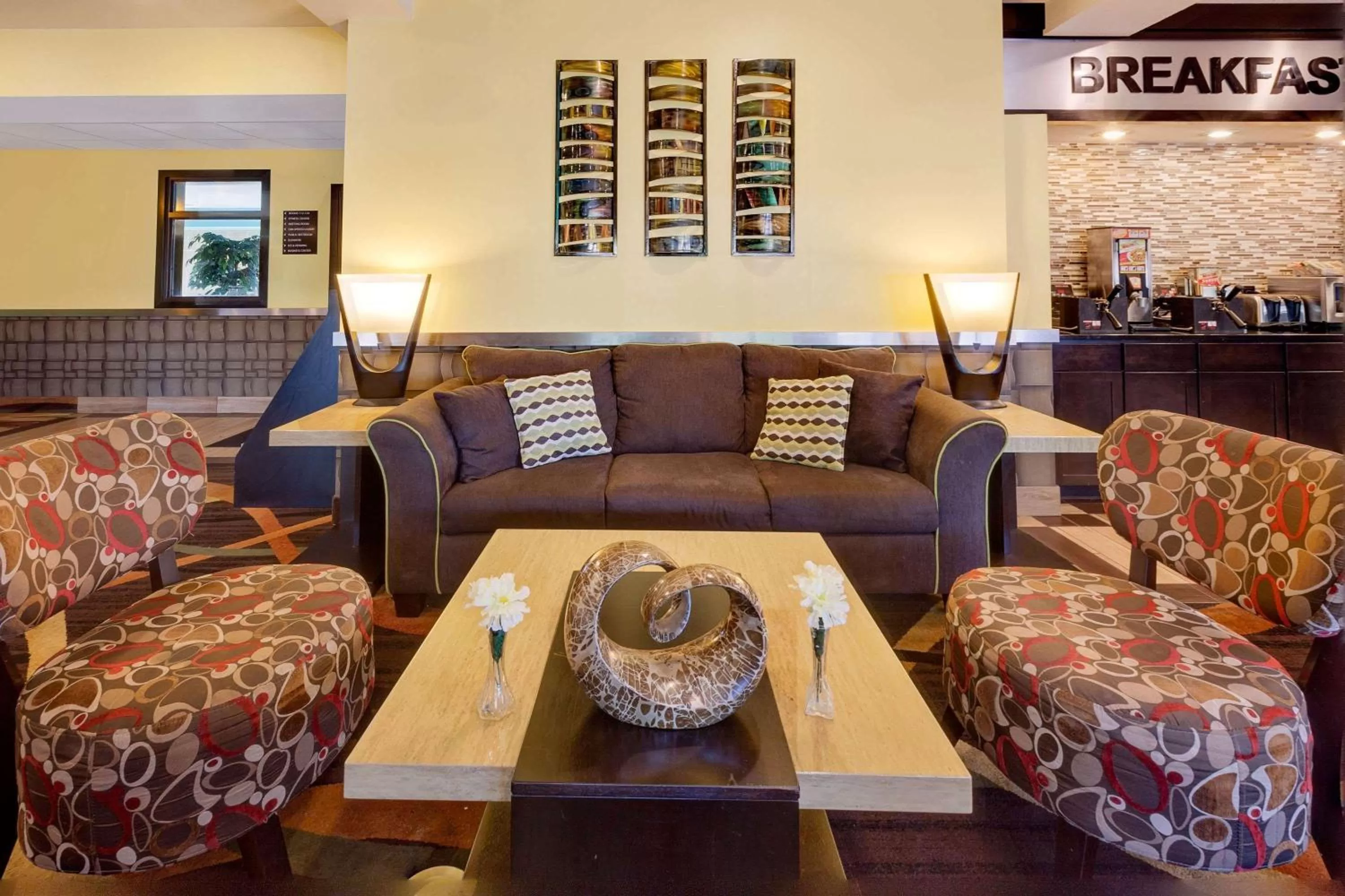 Lobby or reception in Super 8 by Wyndham Akron S/Green/Uniontown OH