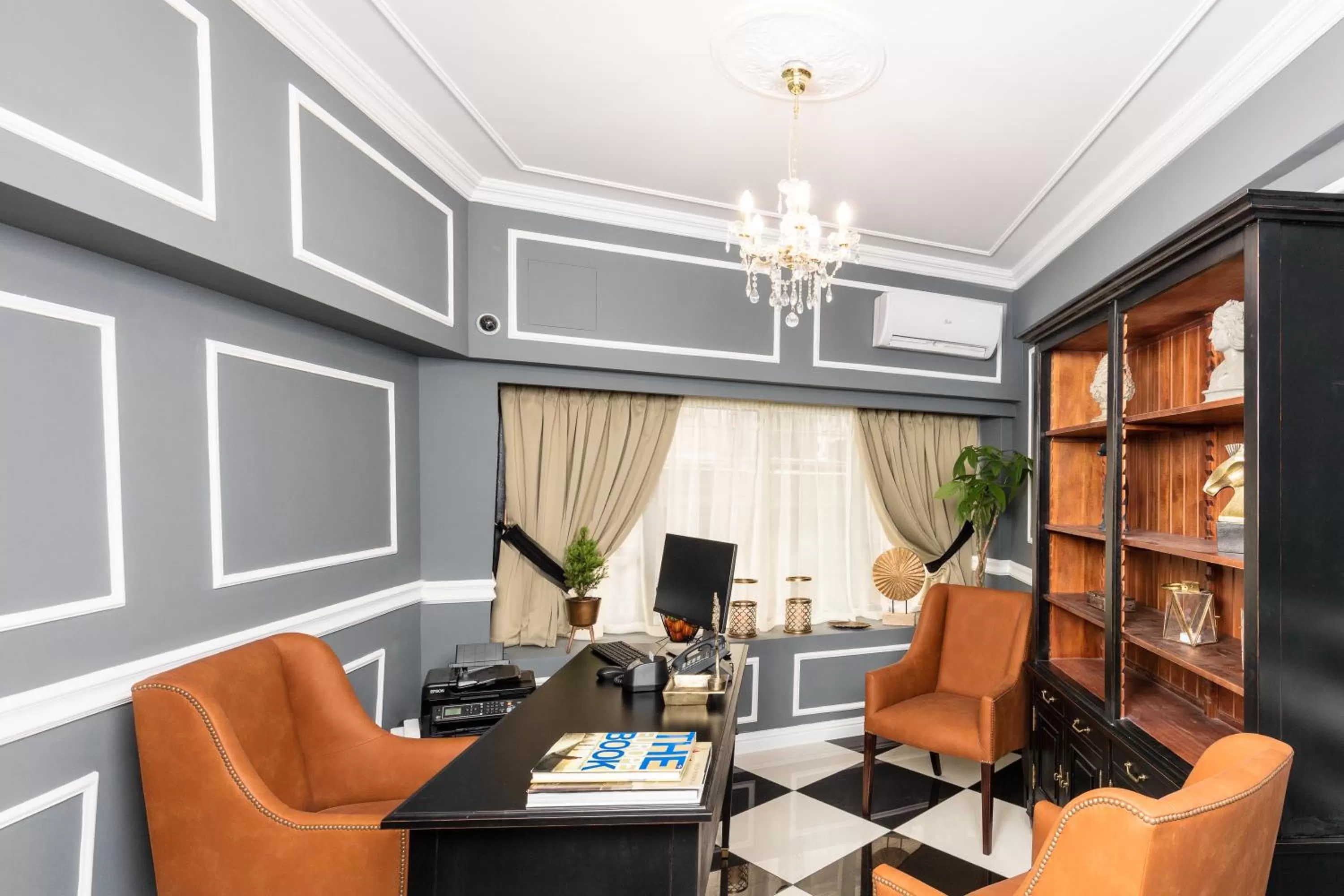 Lobby or reception in Athens Mansion Luxury Suites