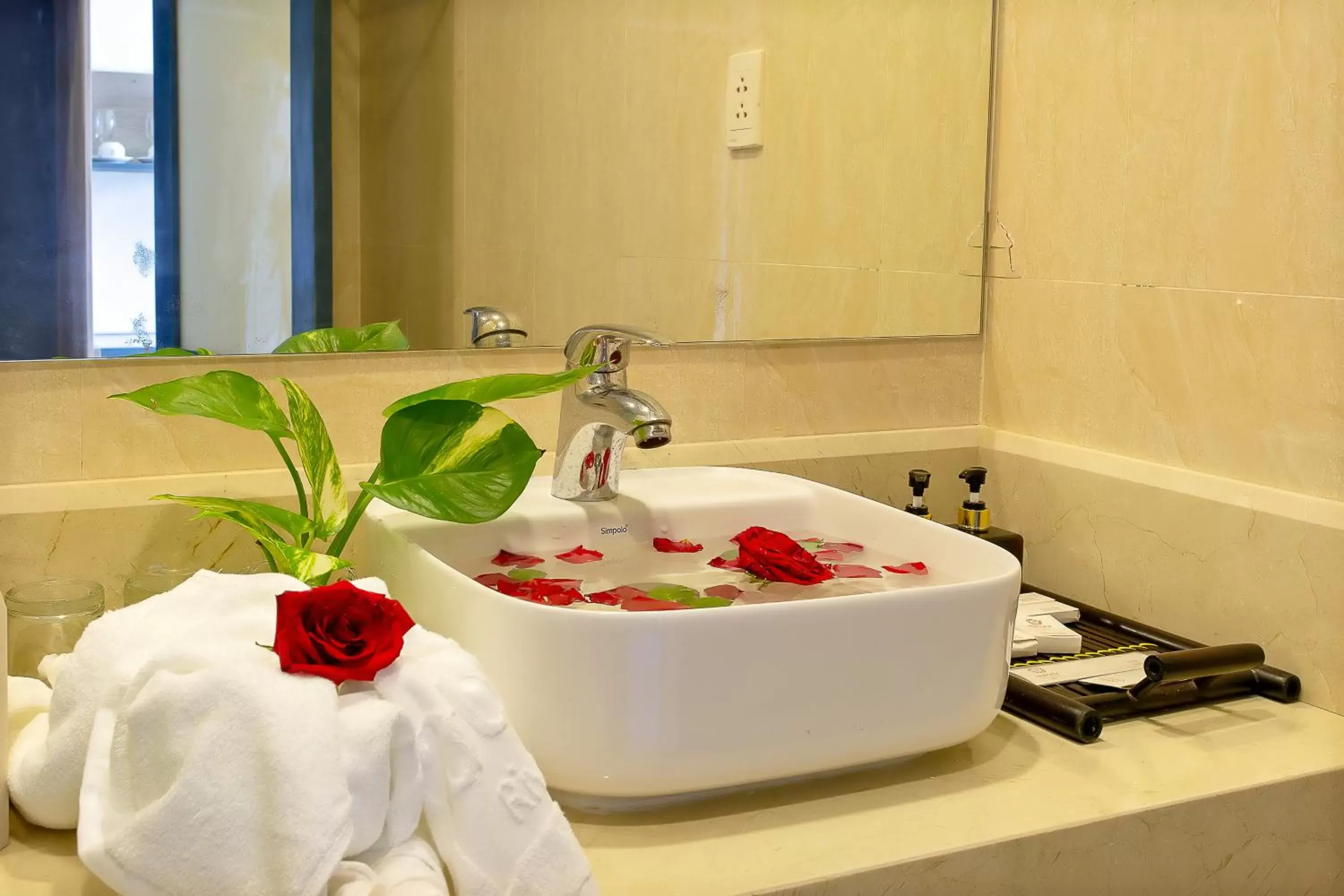 Toilet, Bathroom in Hoi An Aurora Riverside Hotel and Spa