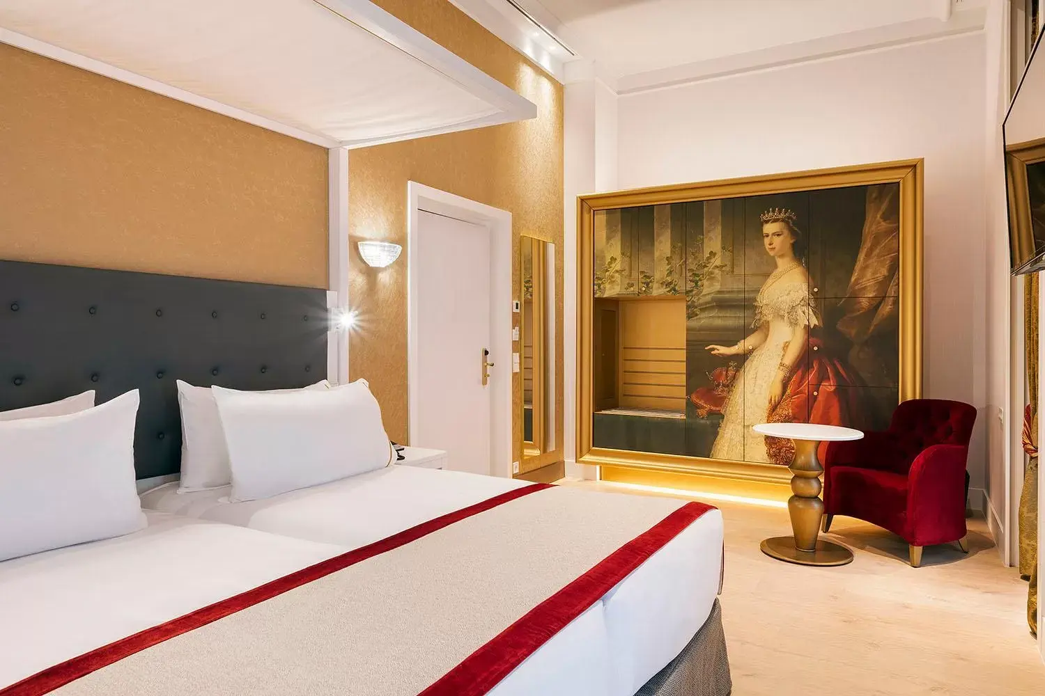 Bed in Áurea Ana Palace by Eurostars Hotel Company
