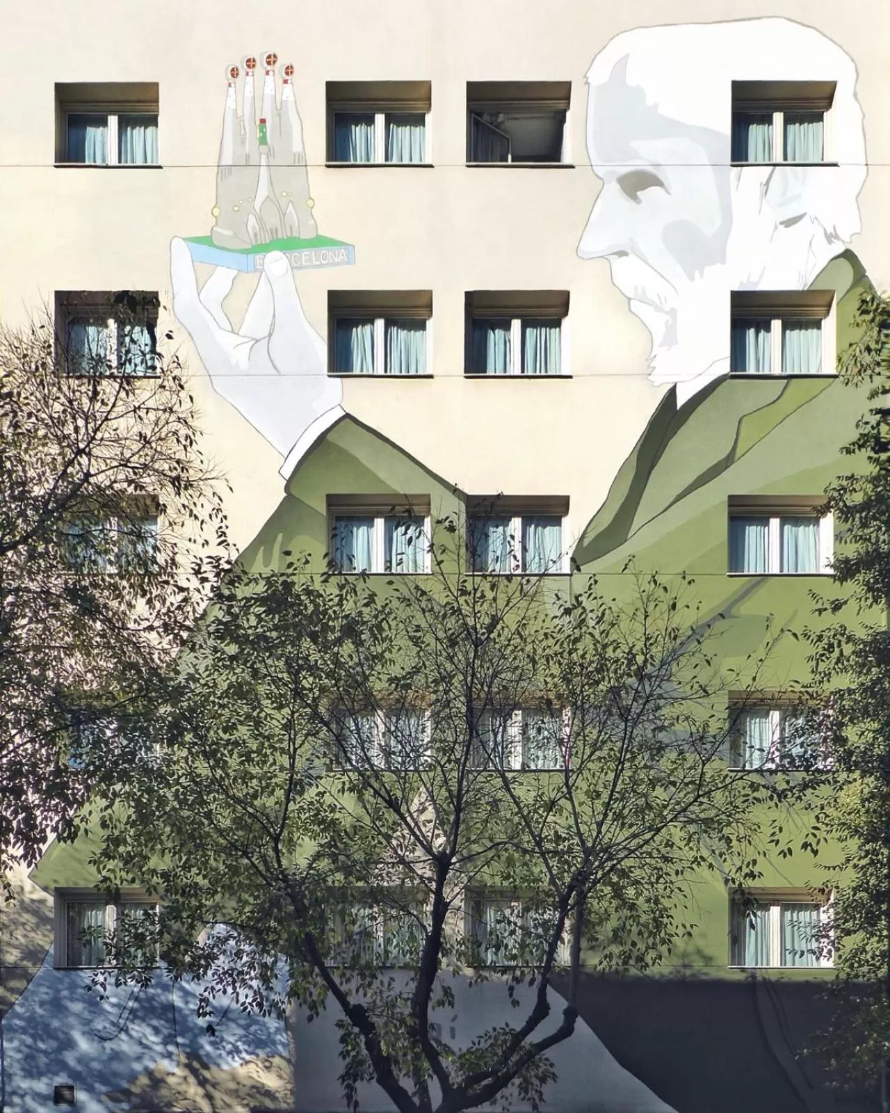 Facade/entrance in Hotel Sagrada Familia