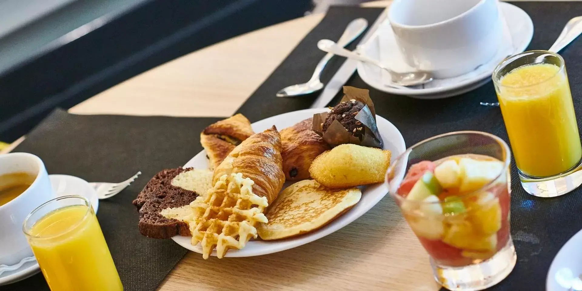 Buffet breakfast, Breakfast in Best Western Plus Hotel Carlton Annecy