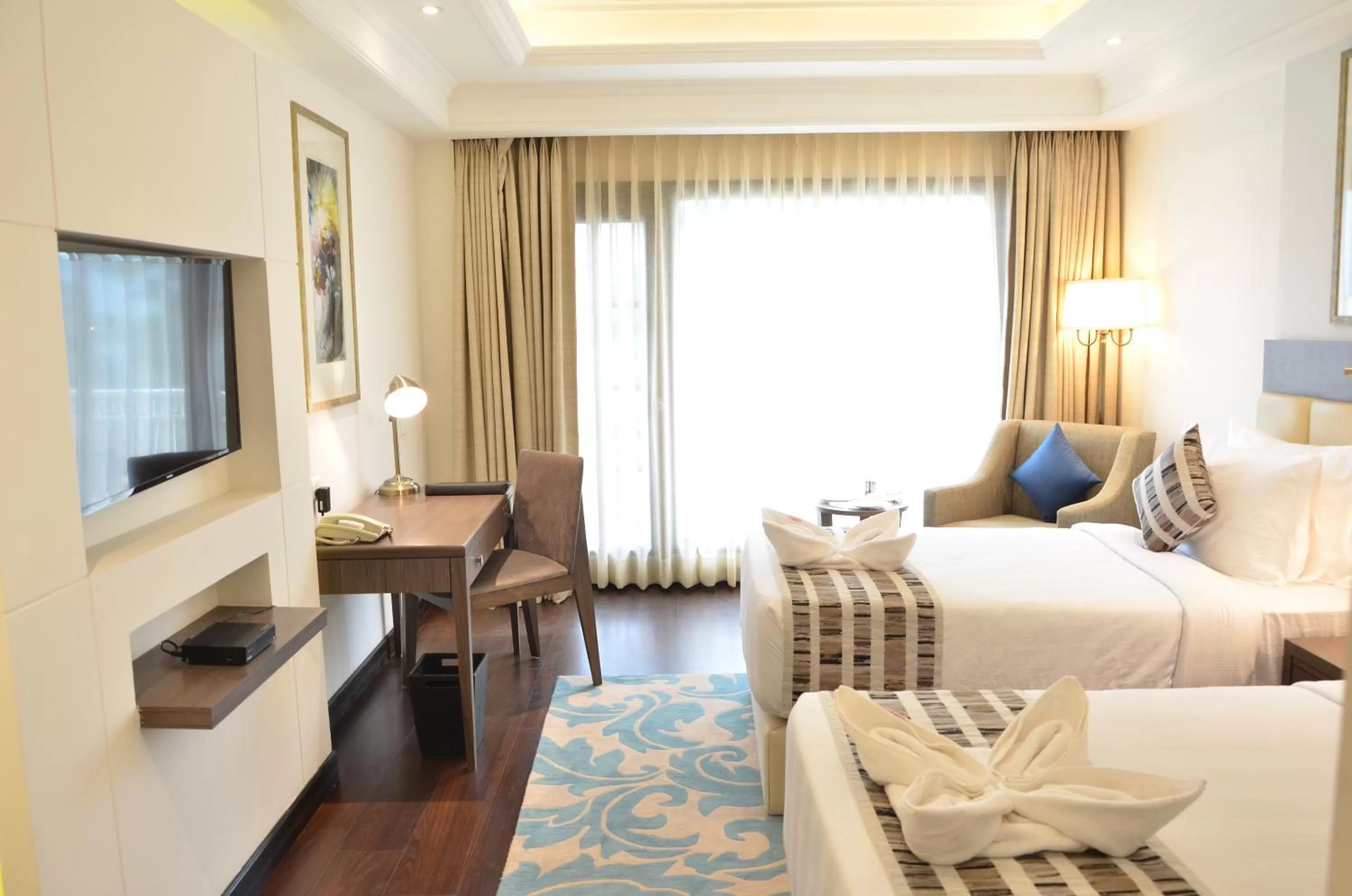 Photo of the whole room, Bed in Ramada by Wyndham Kasauli