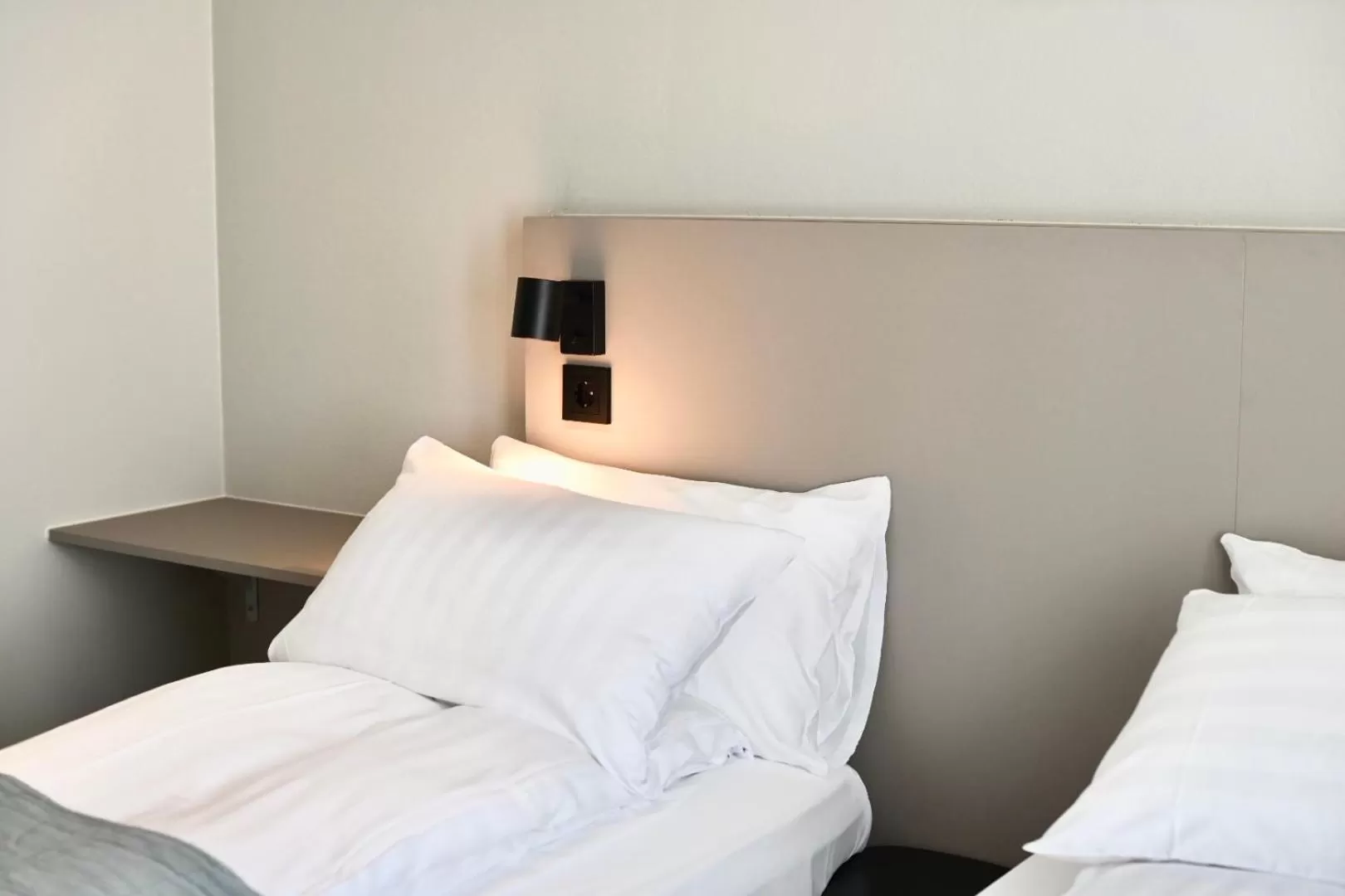 Bed in Hotel Local 101