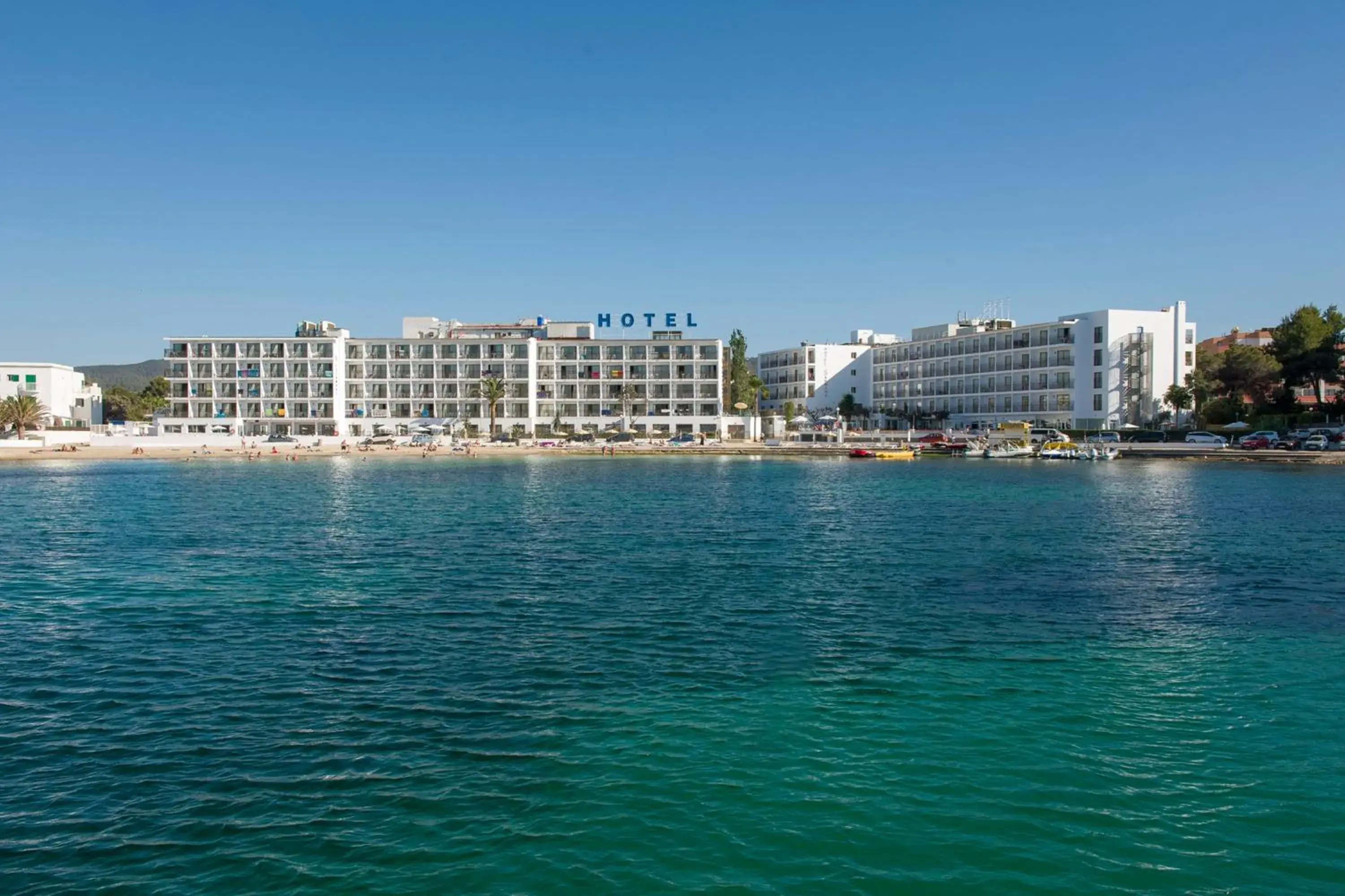 Property building in Hotel Playasol San Remo