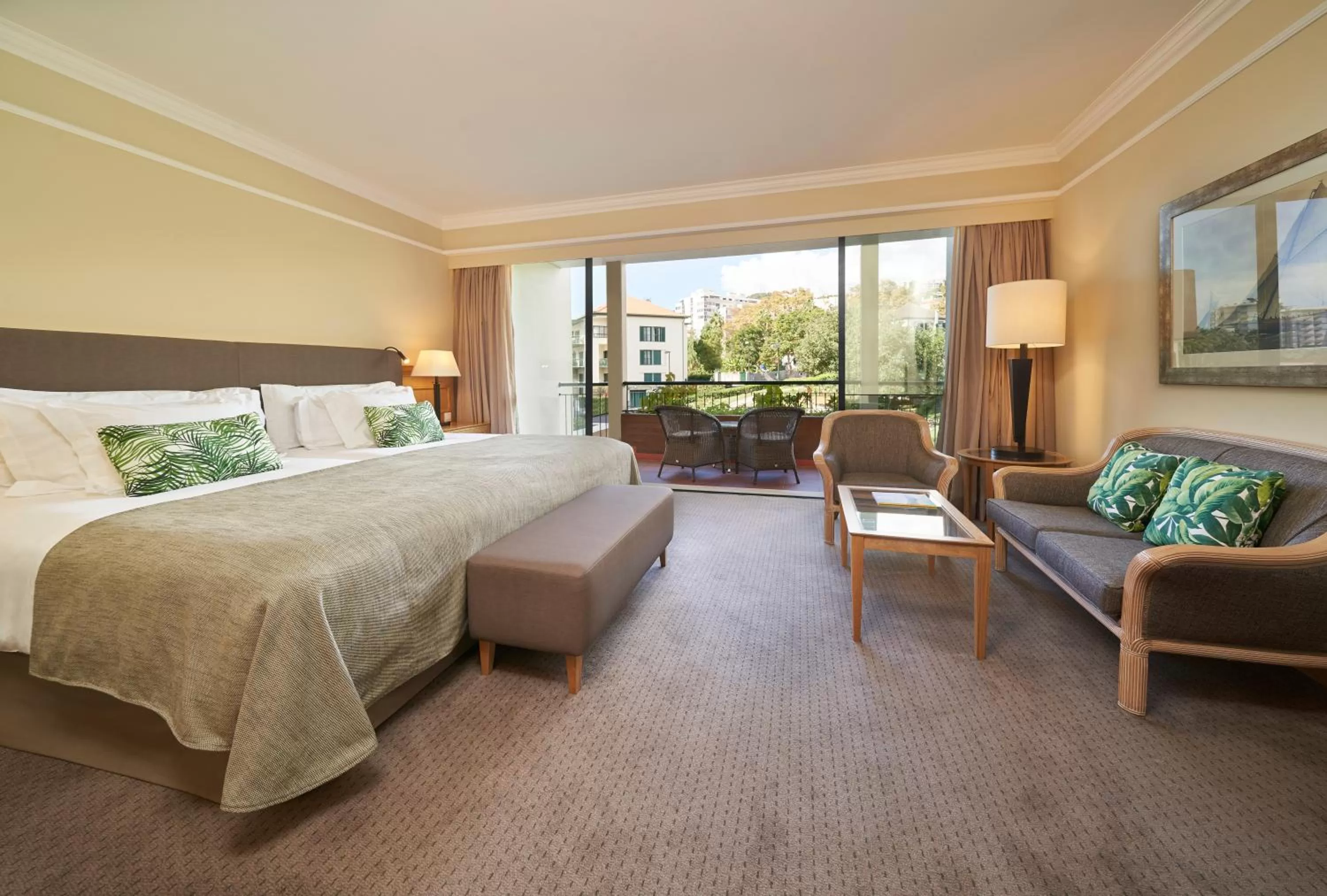 Bedroom, Bed in The Cliff Bay - PortoBay