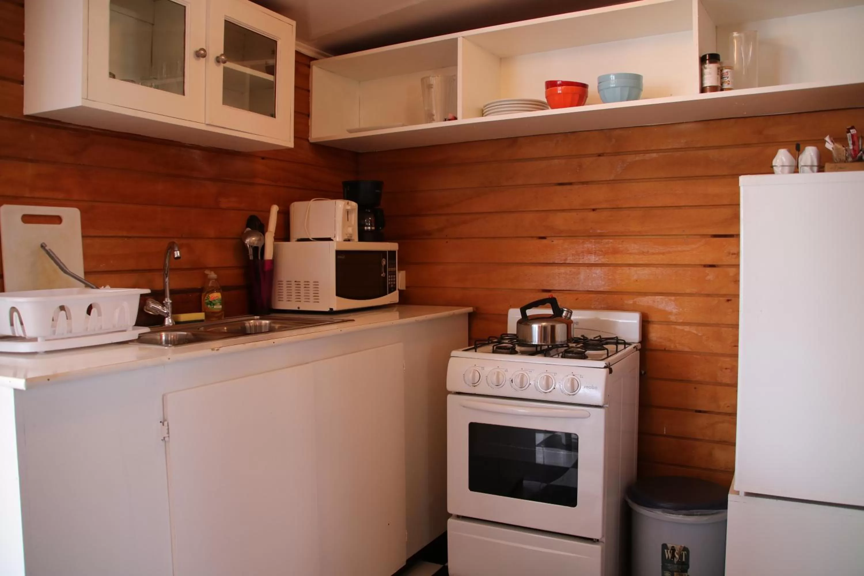 Kitchen or kitchenette in Coral Reef Beach