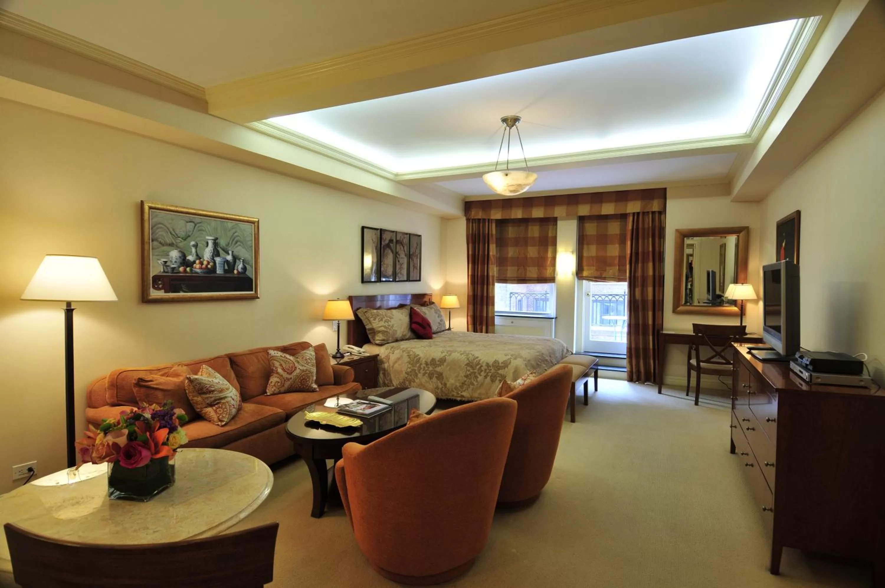 Photo of the whole room in Lombardy Hotel