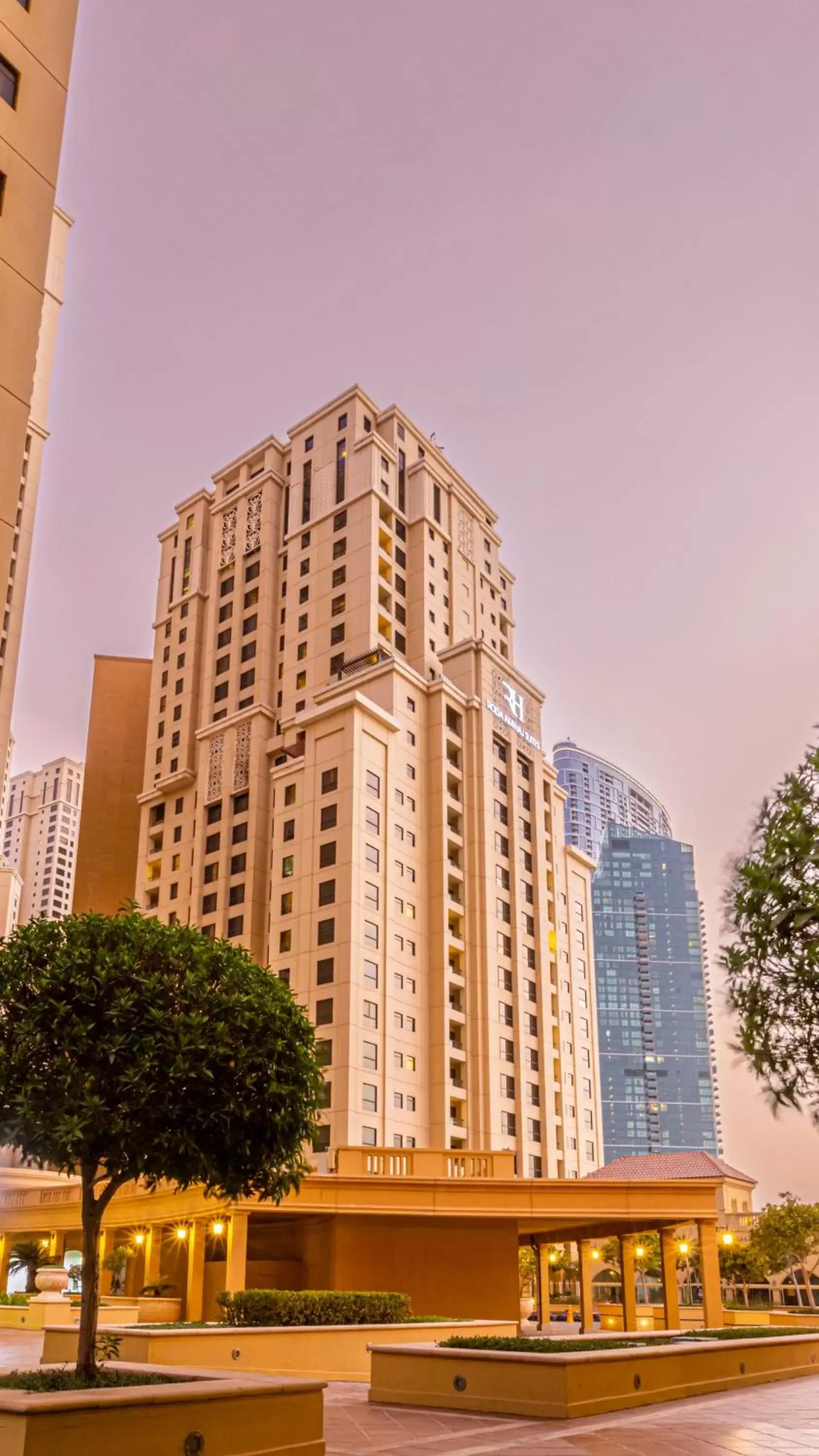 Property Building in Roda Amwaj Suites Jumeirah Beach Residence