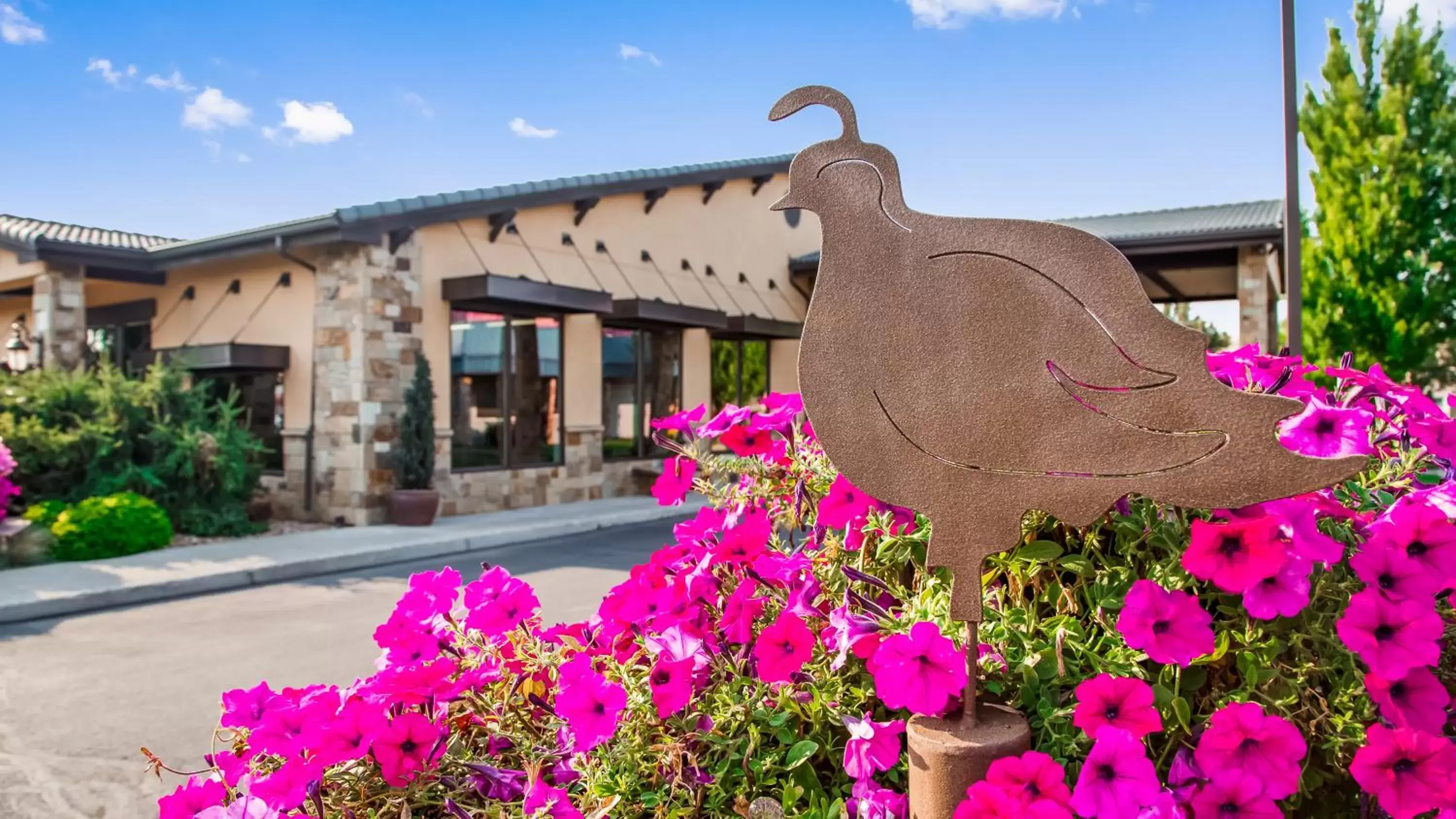 Facade/entrance, Property Building in Best Western Prineville Inn