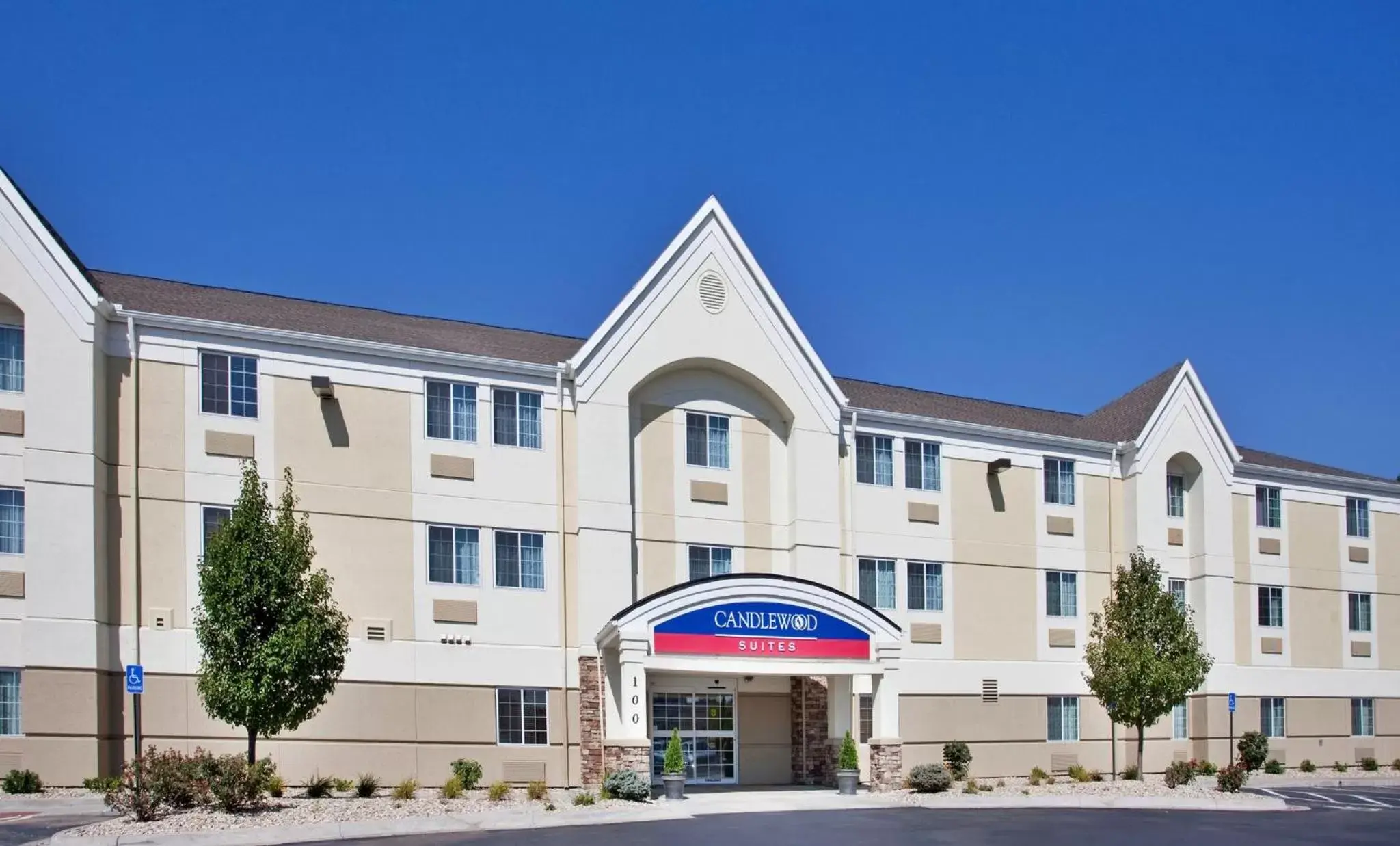 Property Building in Candlewood Suites Junction City - Ft. Riley, an IHG Hotel