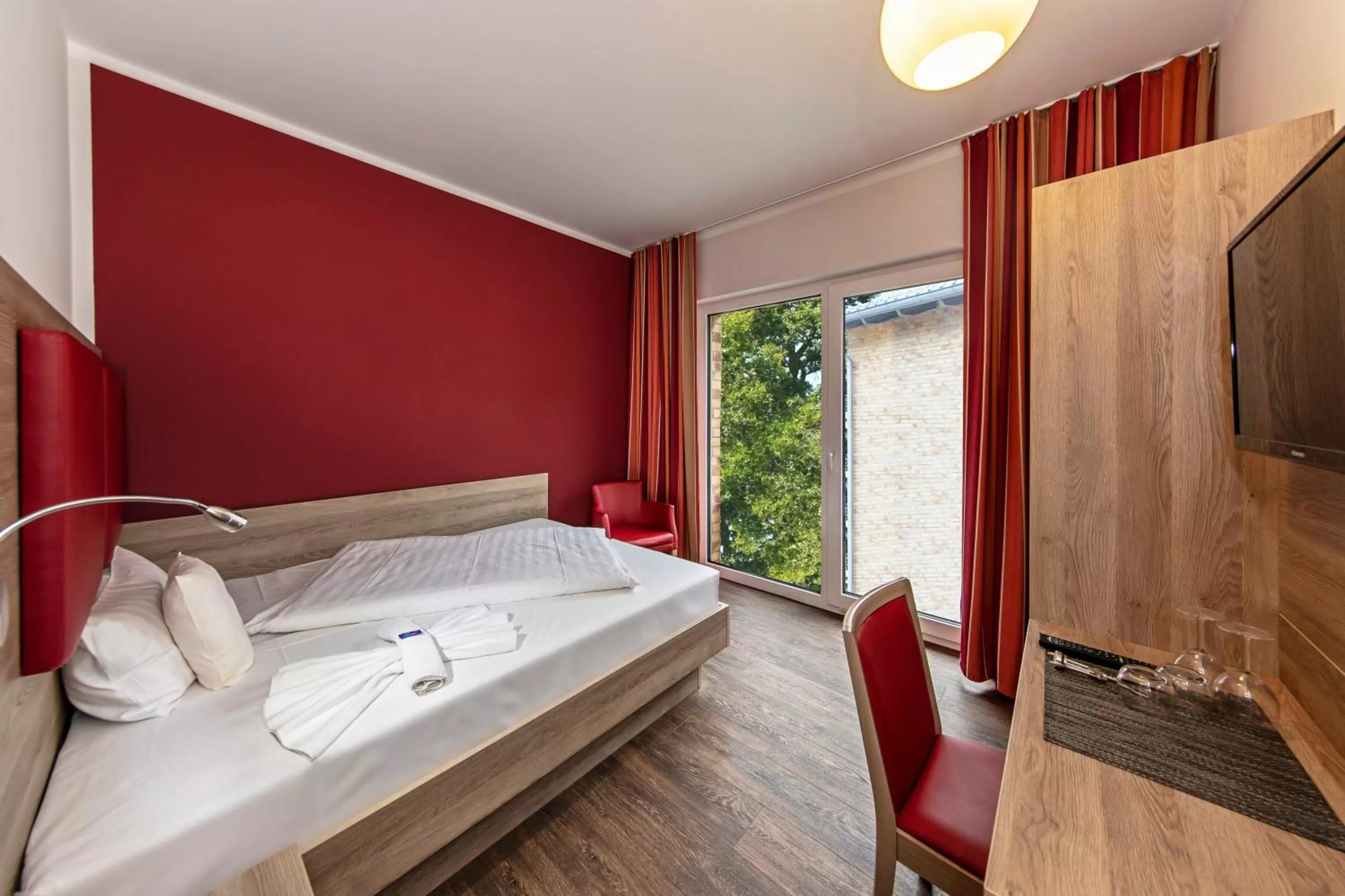 Photo of the whole room, Bed in Hotel zur Ostsee