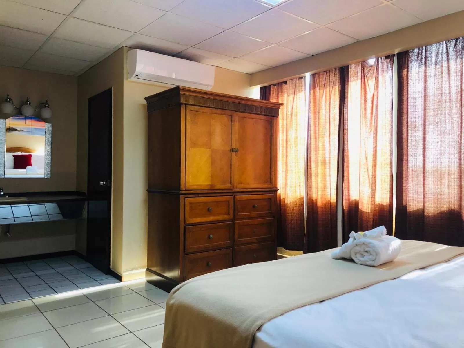 Bedroom, Bed in Arecibo Inn