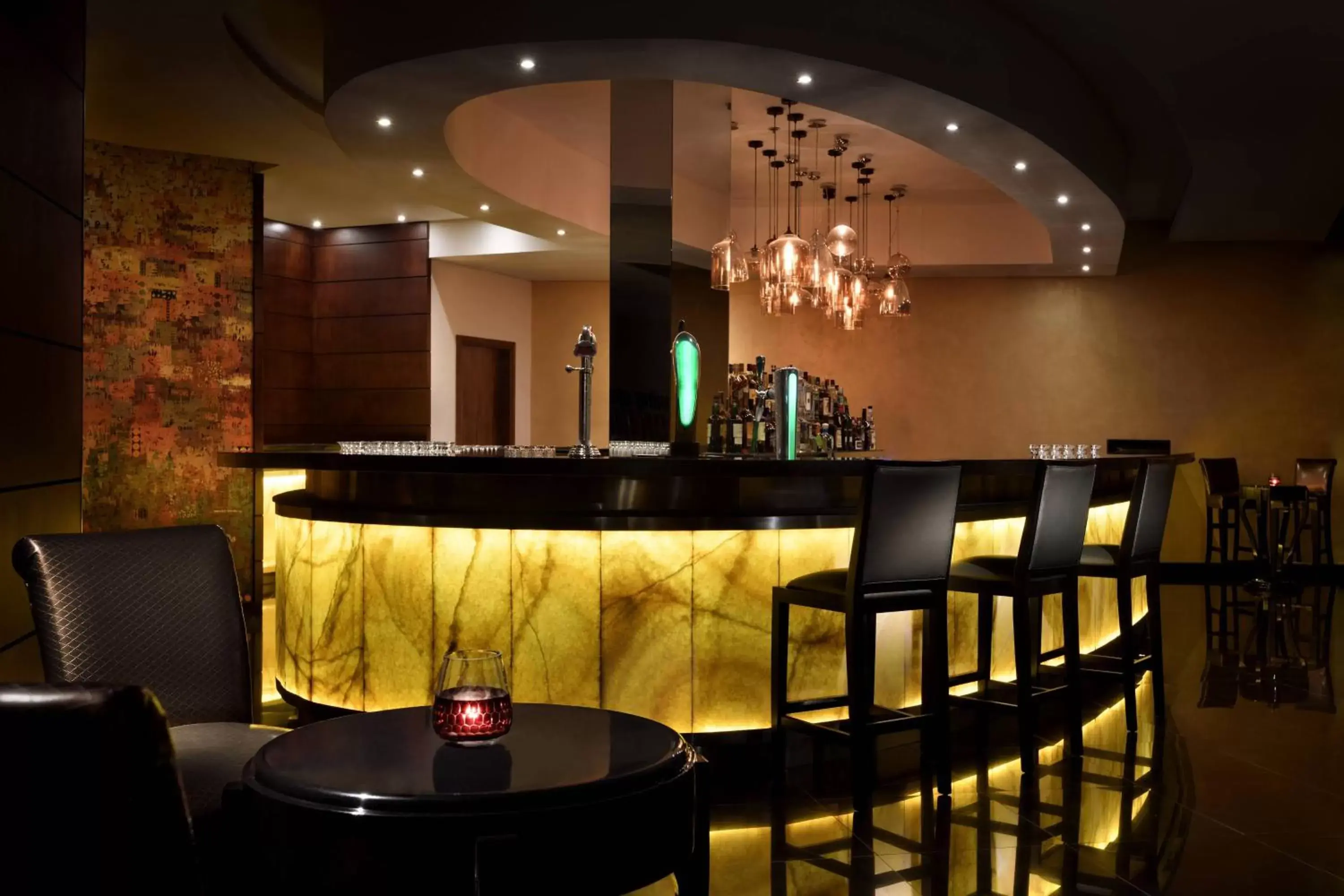 Restaurant/places to eat, Lounge/Bar in Accra Marriott Hotel