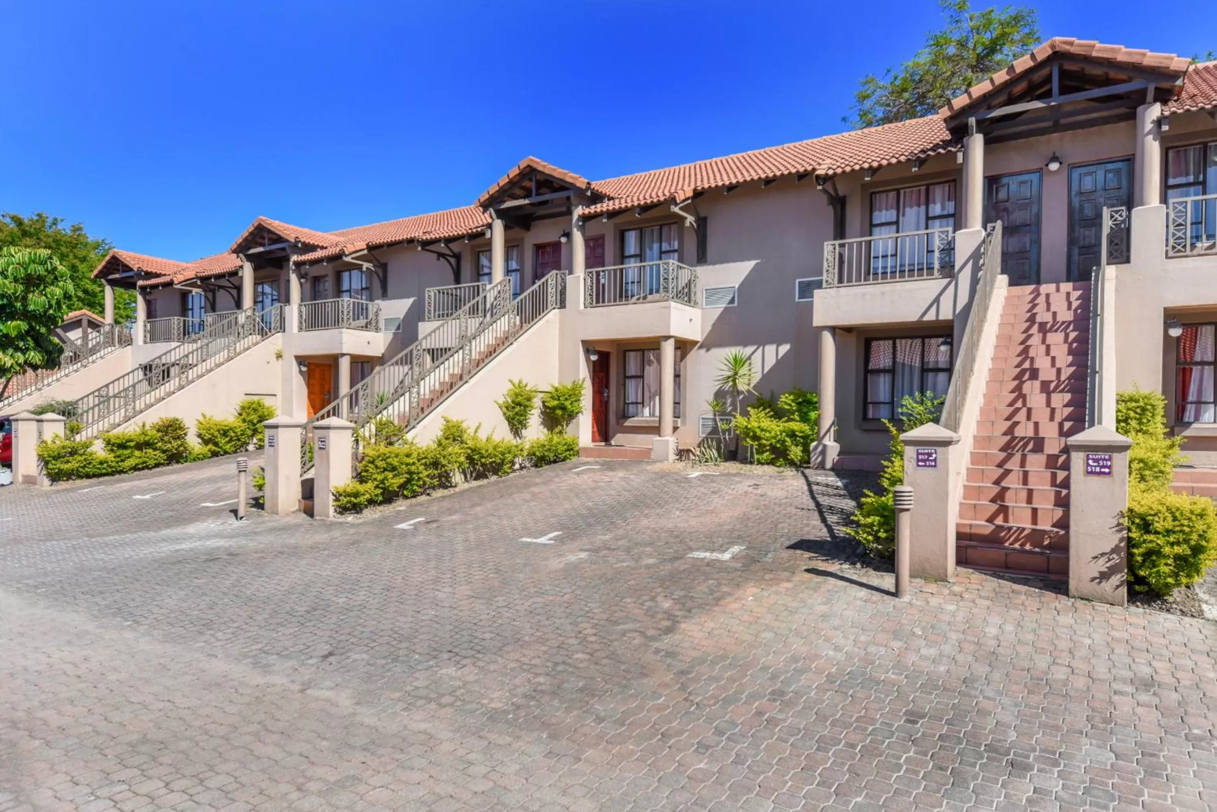 Property building in Mercure Hotel Nelspruit