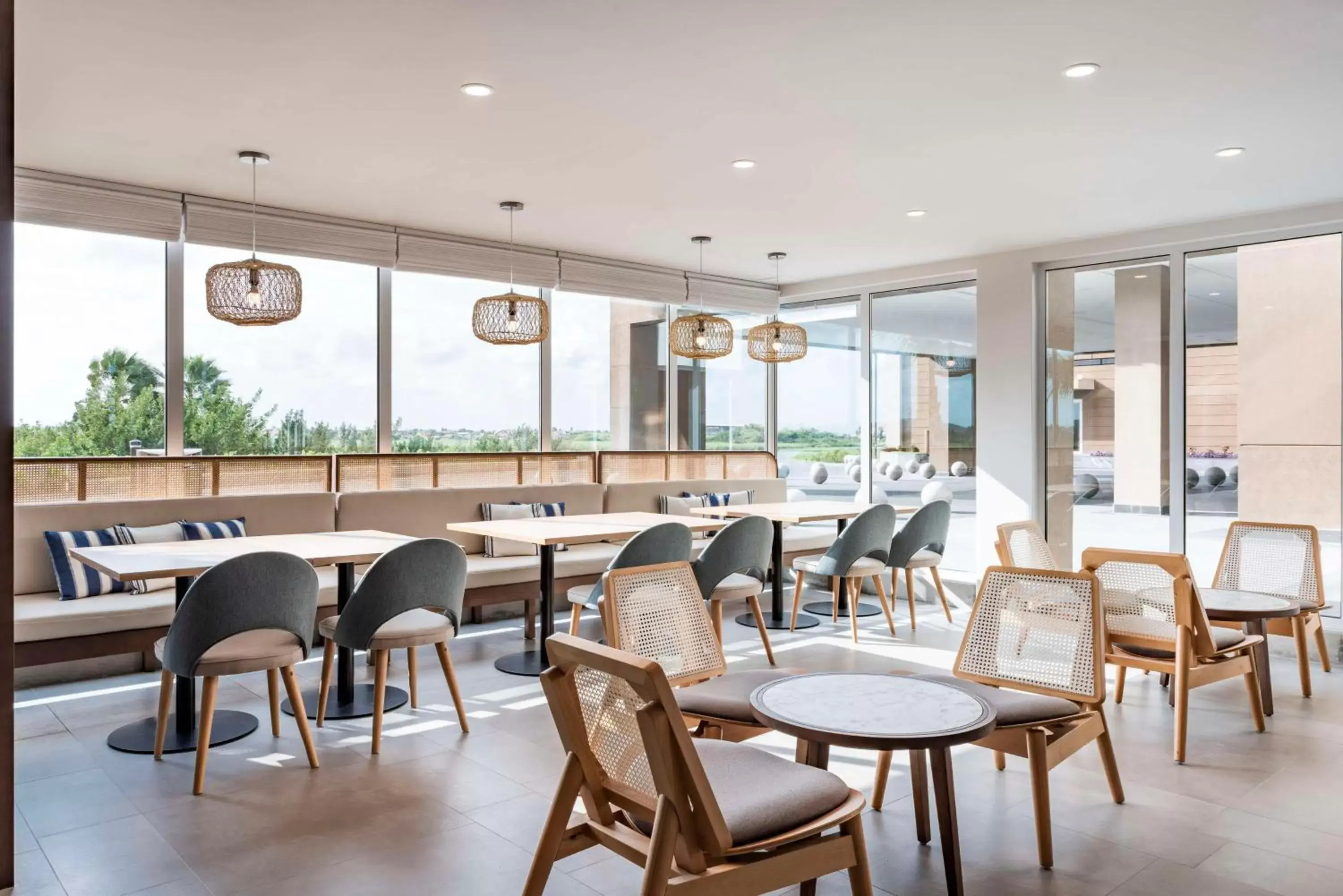 Restaurant/places to eat in Embassy Suites By Hilton Aruba Beach Resort Restaurant/places to eat in Embassy Suites By Hilton Aruba Beach Resort