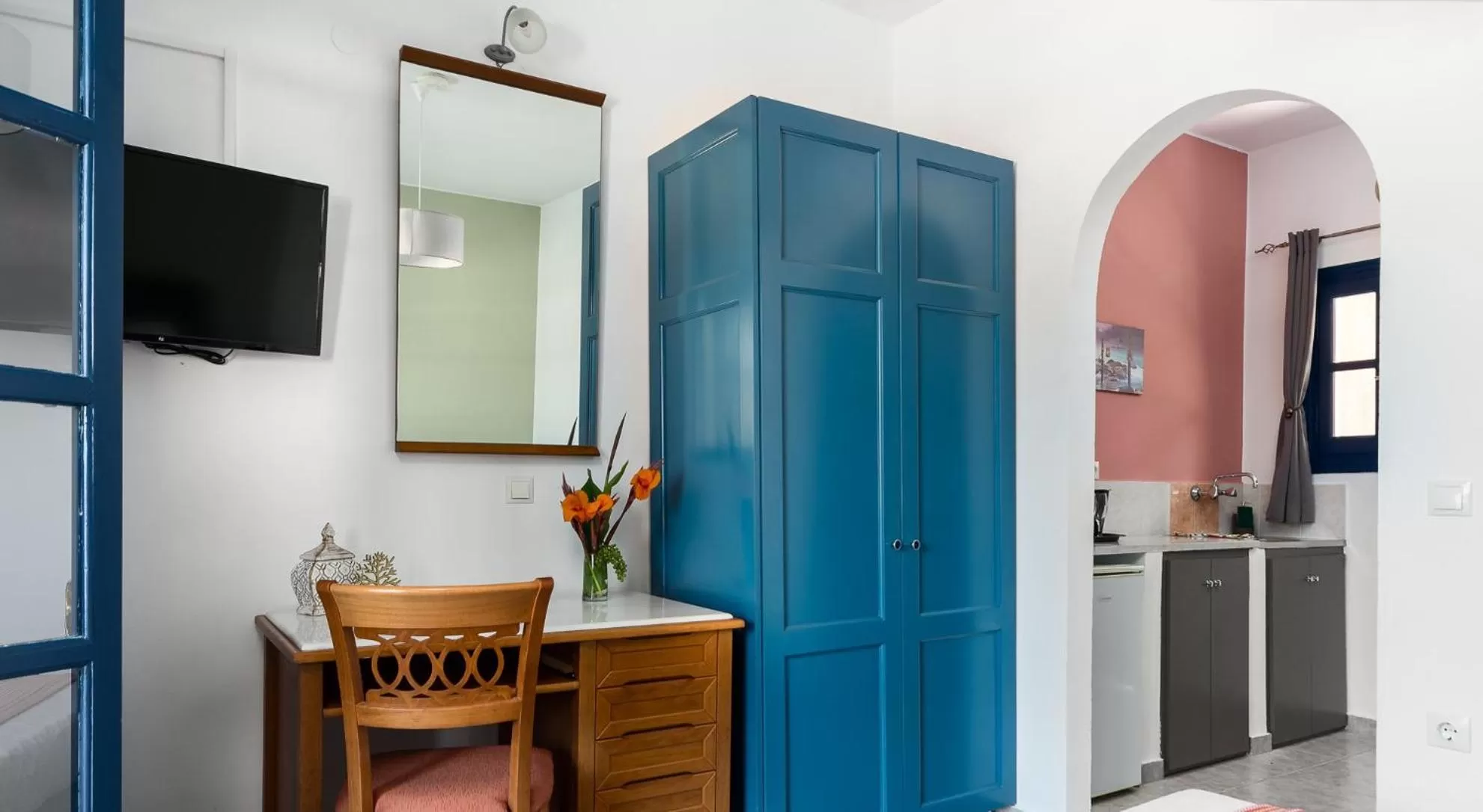 TV and multimedia in Sunsea Wellness Resort