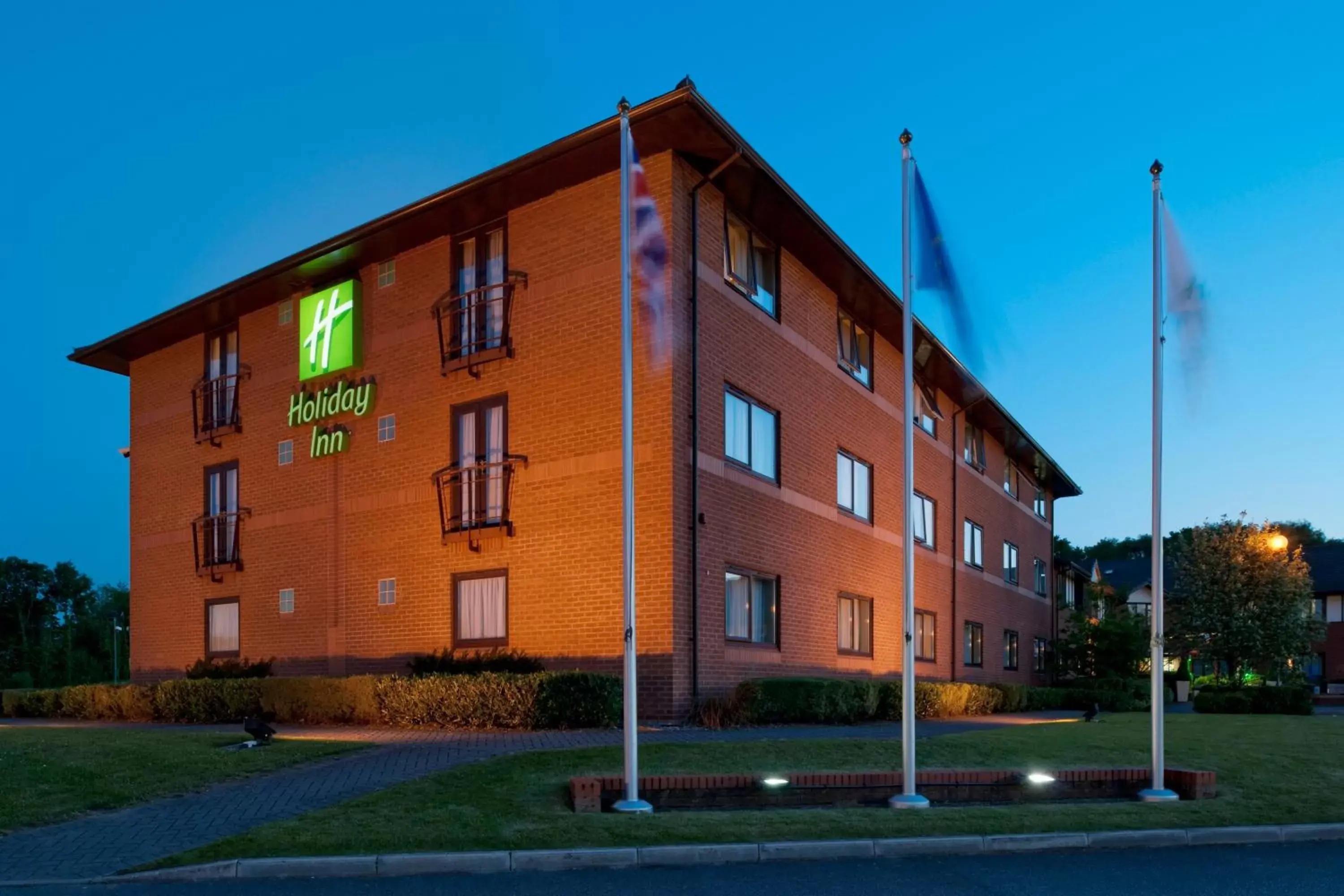 Property Building in Holiday Inn A55 Chester West, an IHG Hotel
