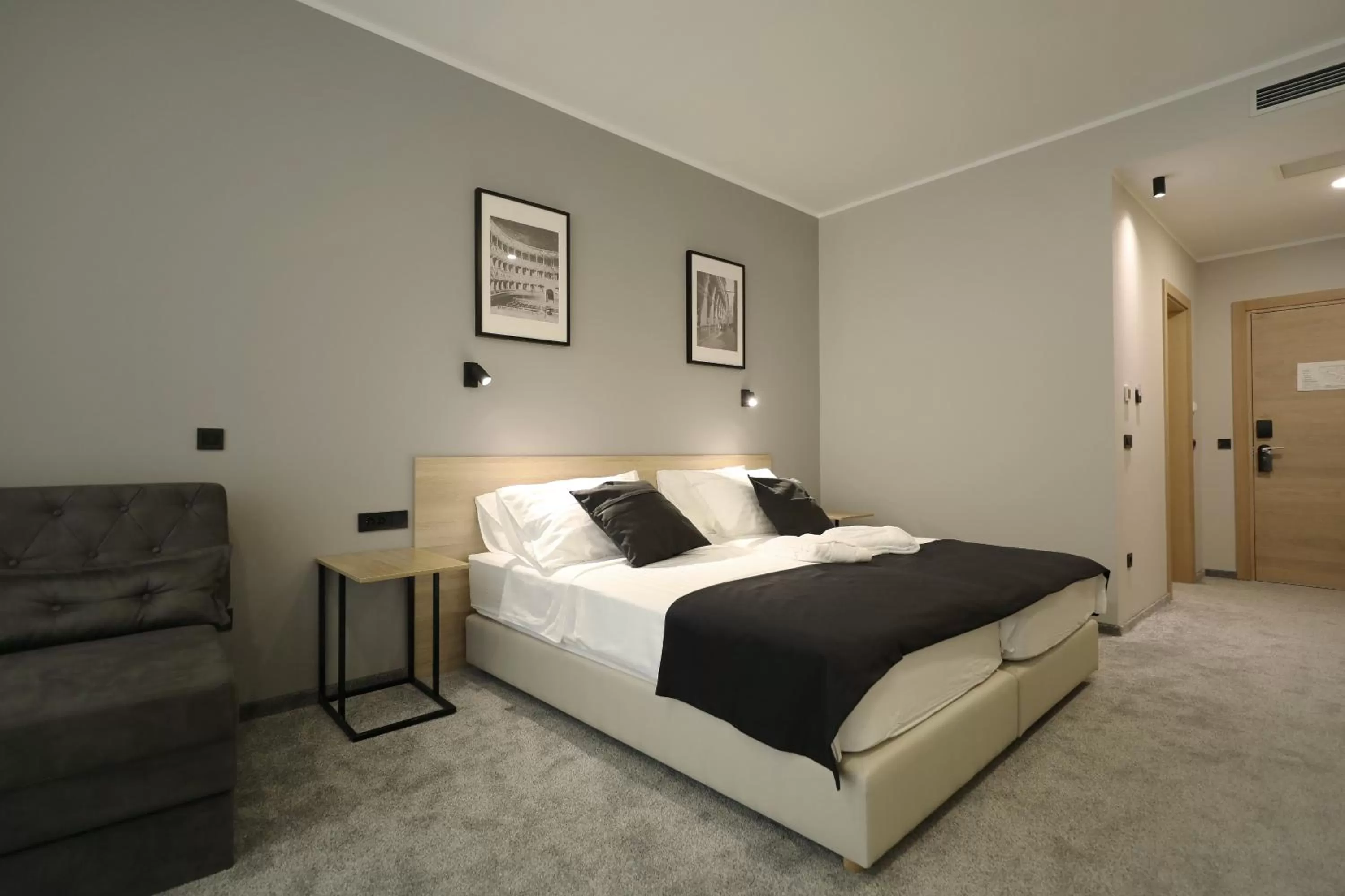 Bed in Teatro Verdi Boutique Hotel