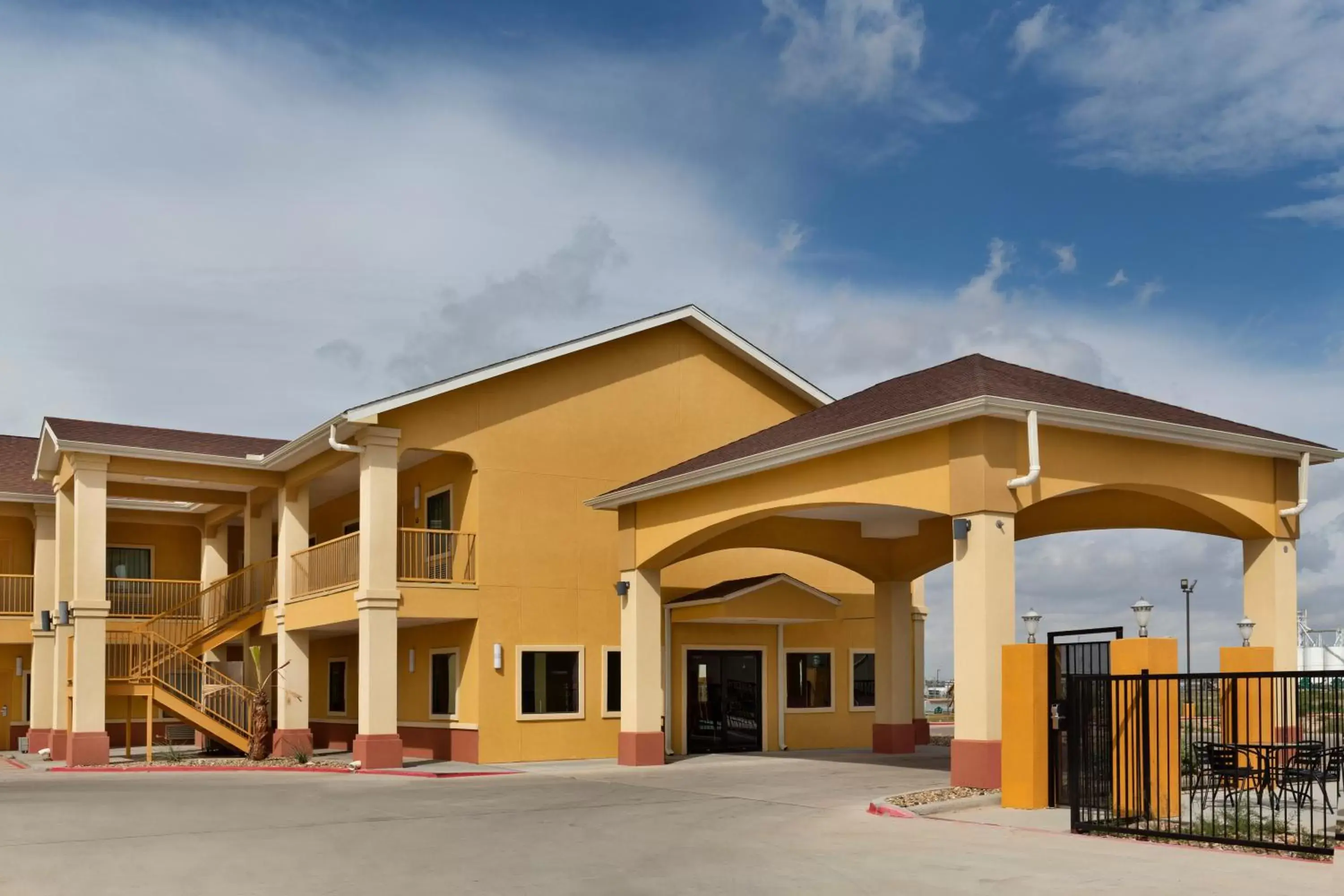 Property Building in Days Inn by Wyndham Odessa