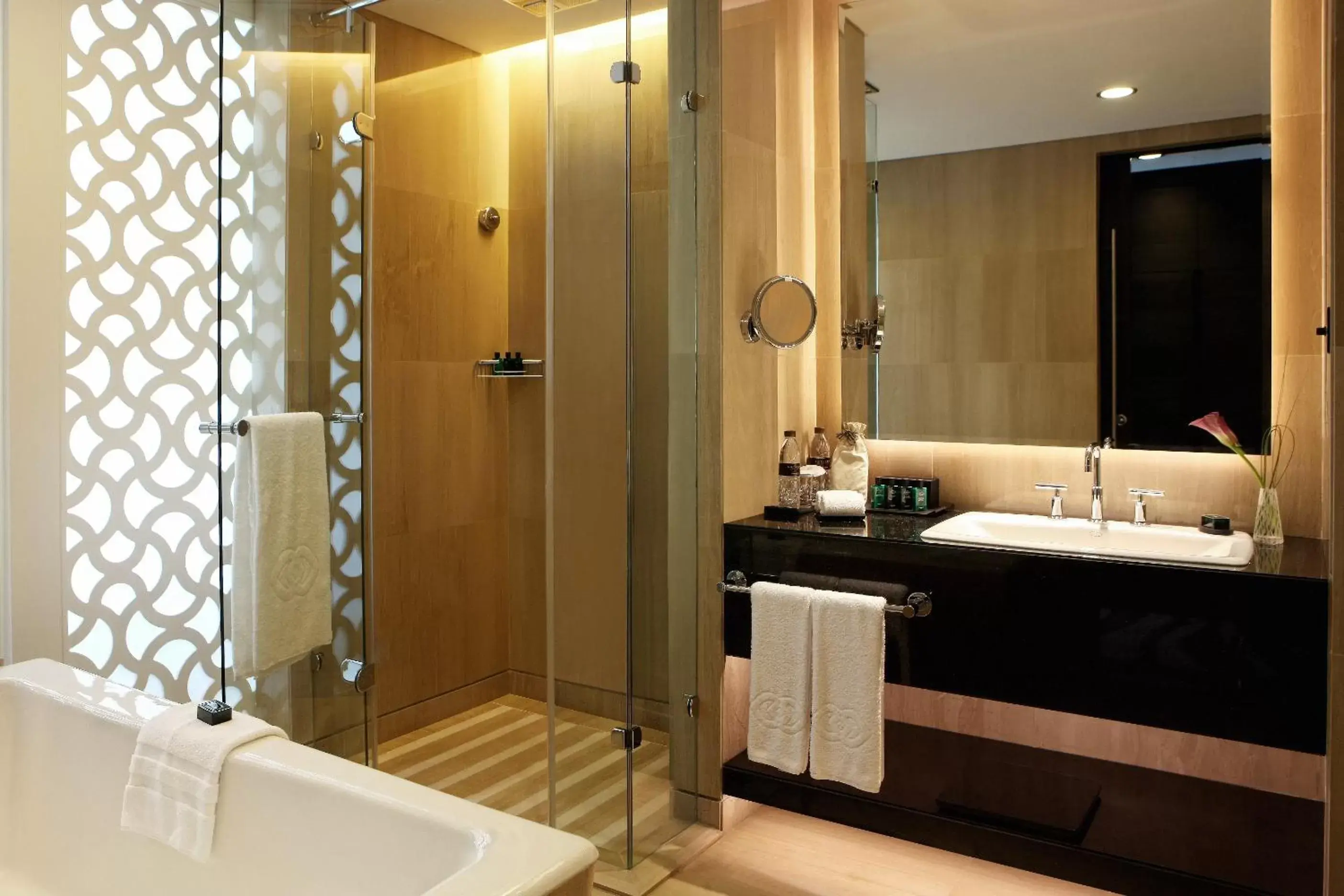 Bathroom in Sofitel Abu Dhabi Corniche