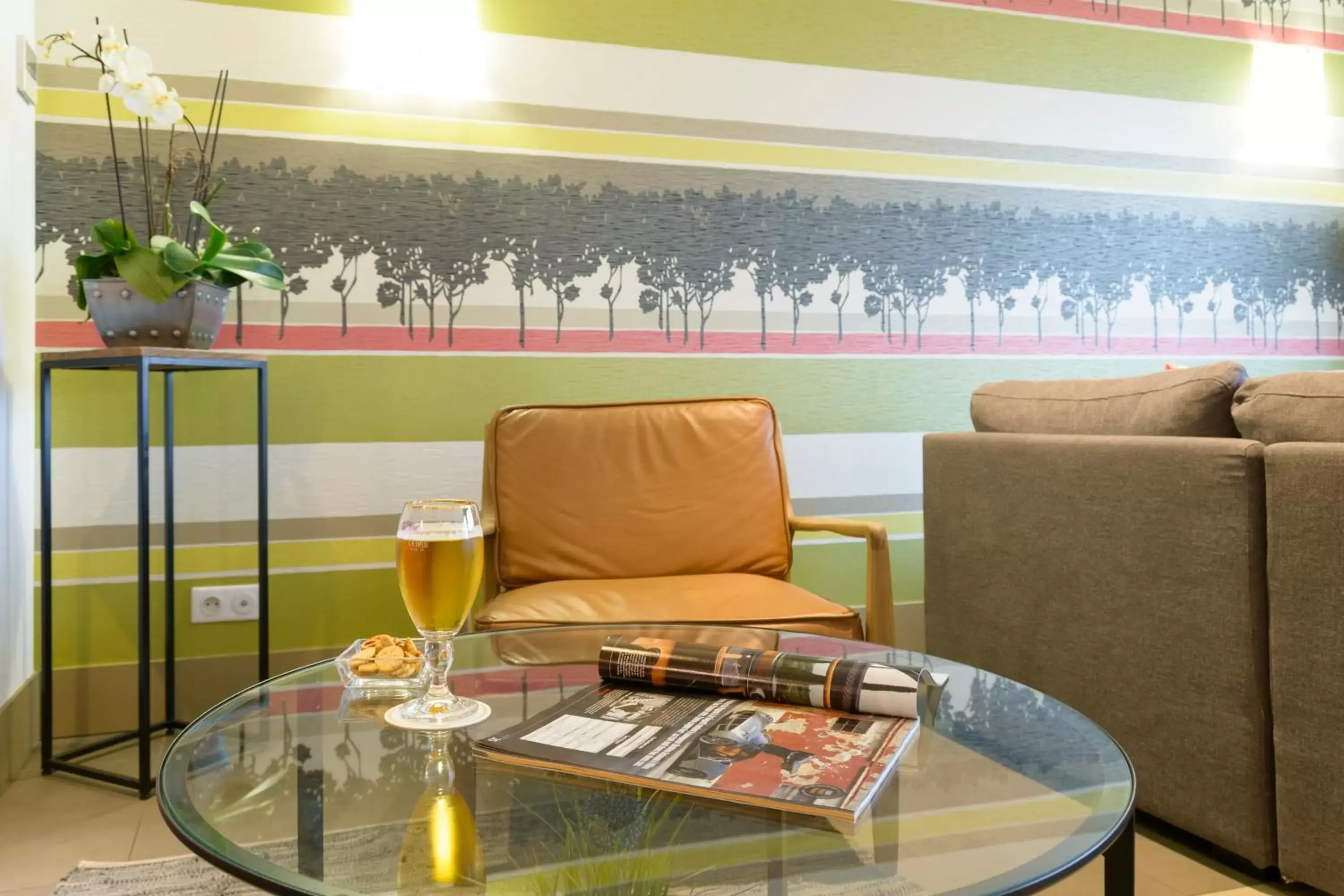Lounge or bar in Brit Hotel Reims Croix Blandin