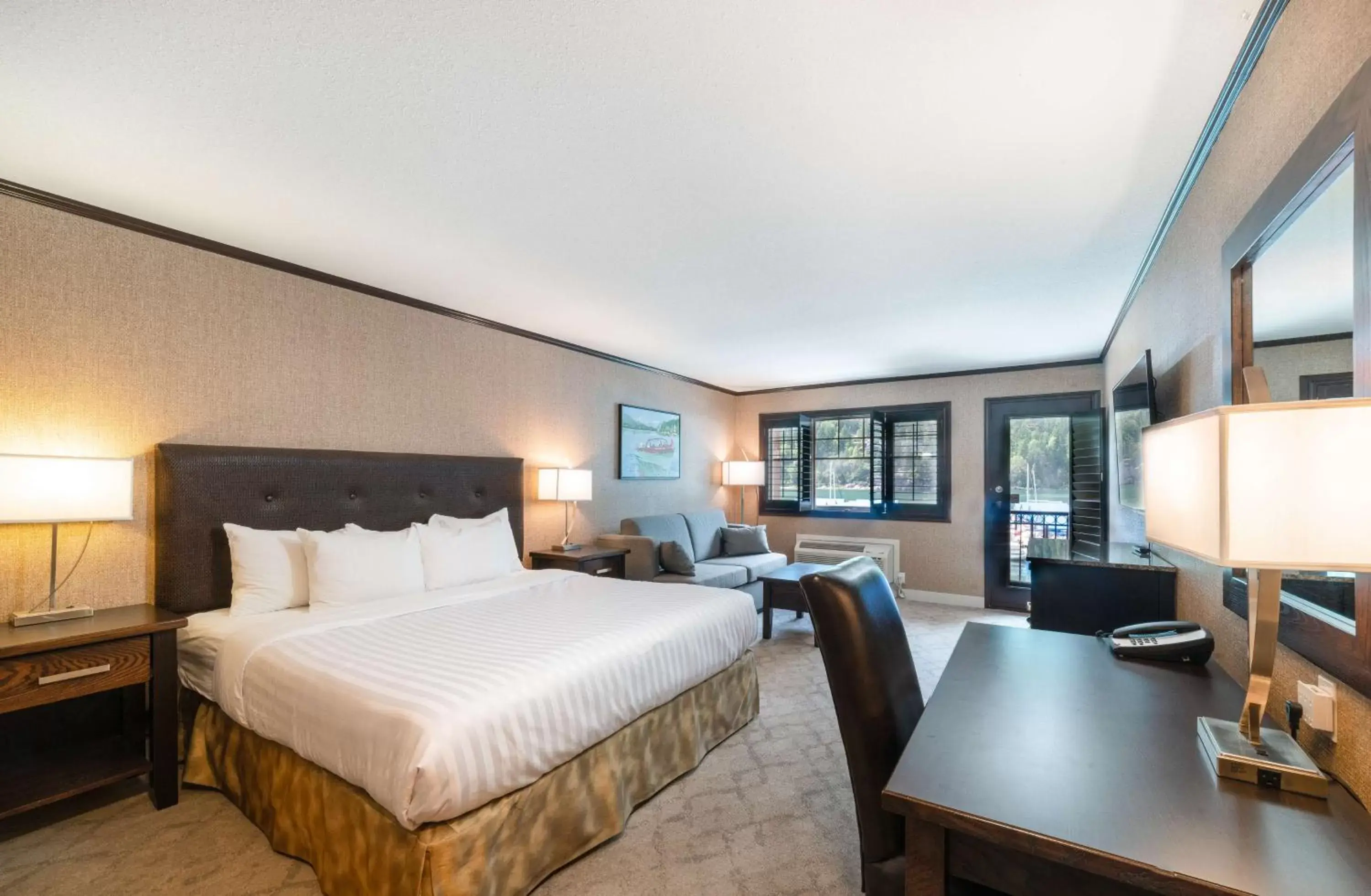 Photo of the whole room in Prestige Lakeside Resort, WorldHotels Elite