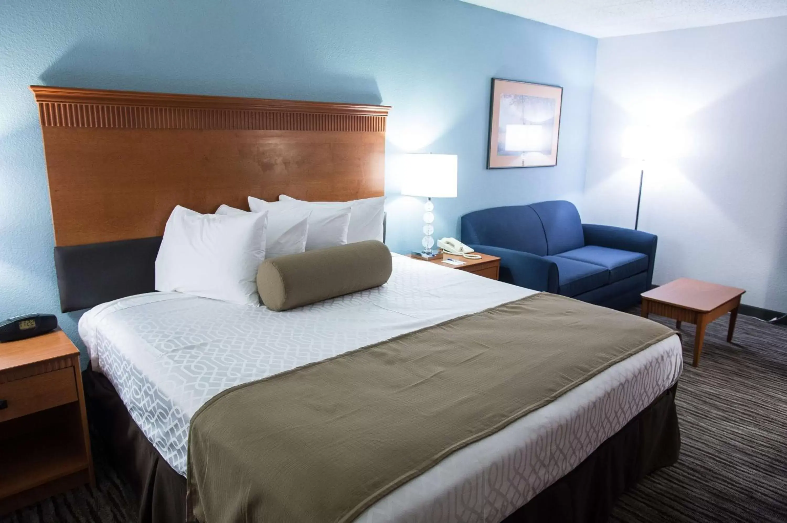 TV and multimedia, Bed in The Hotel at Dayton South