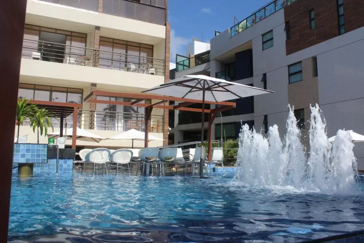 Swimming Pool in Netuanah Praia Hotel