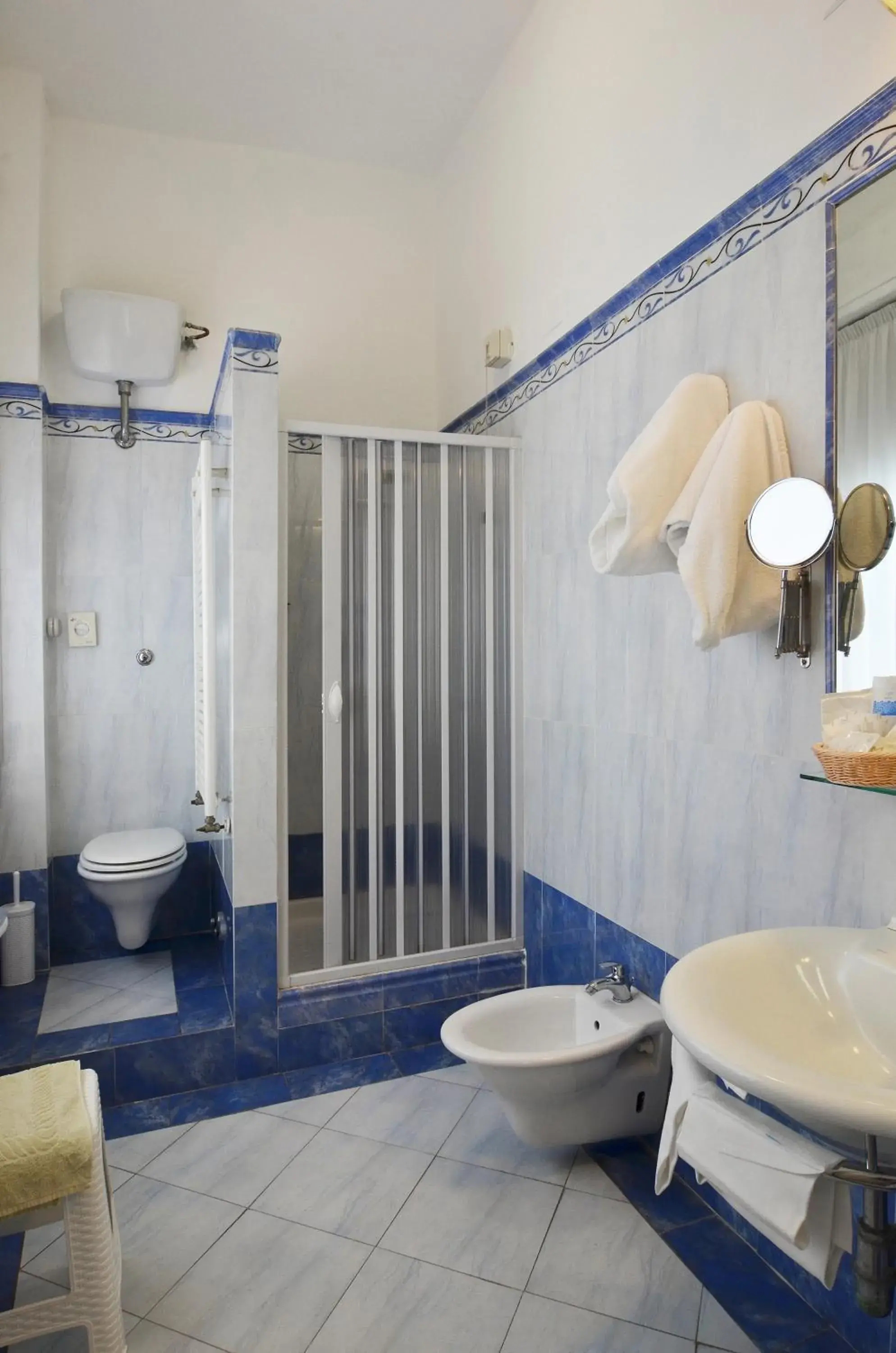 Bathroom in Hotel La Torre