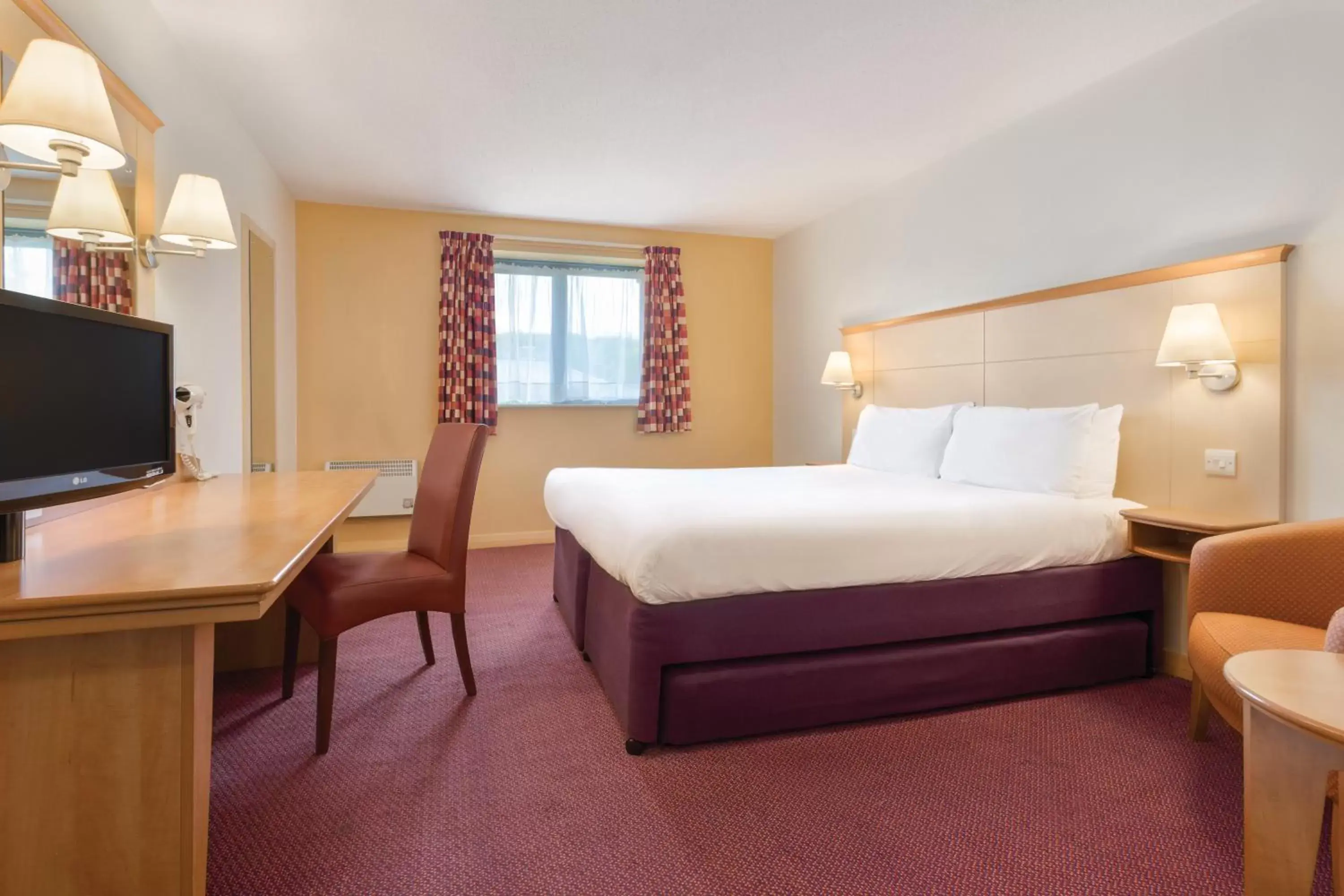 Photo of the whole room in Days Inn Winchester