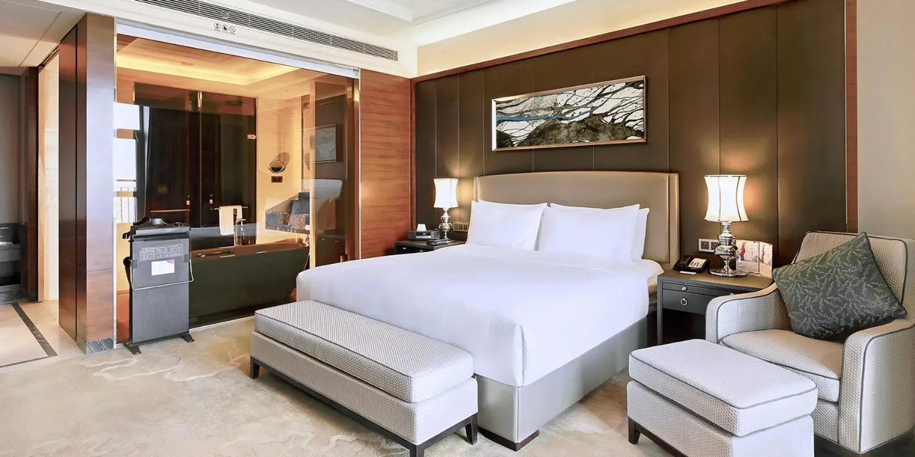 Photo of the whole room, Bed in Crowne Plaza Tianjin Jinnan, an IHG Hotel