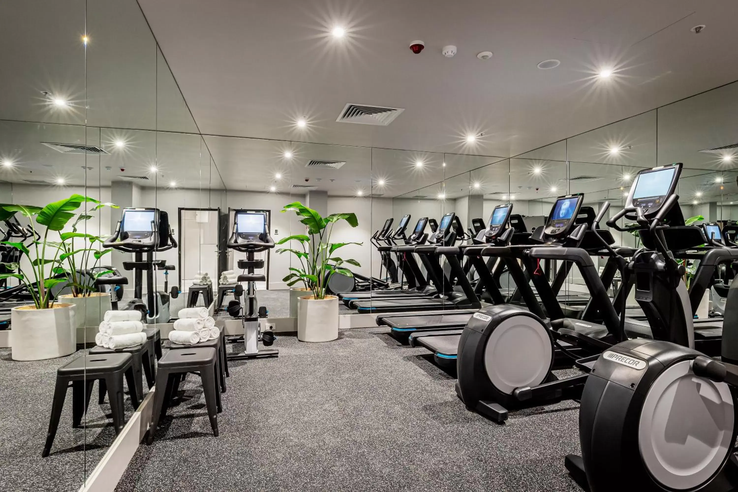 Fitness centre/facilities, Fitness Center/Facilities in Brady Hotels Jones Lane