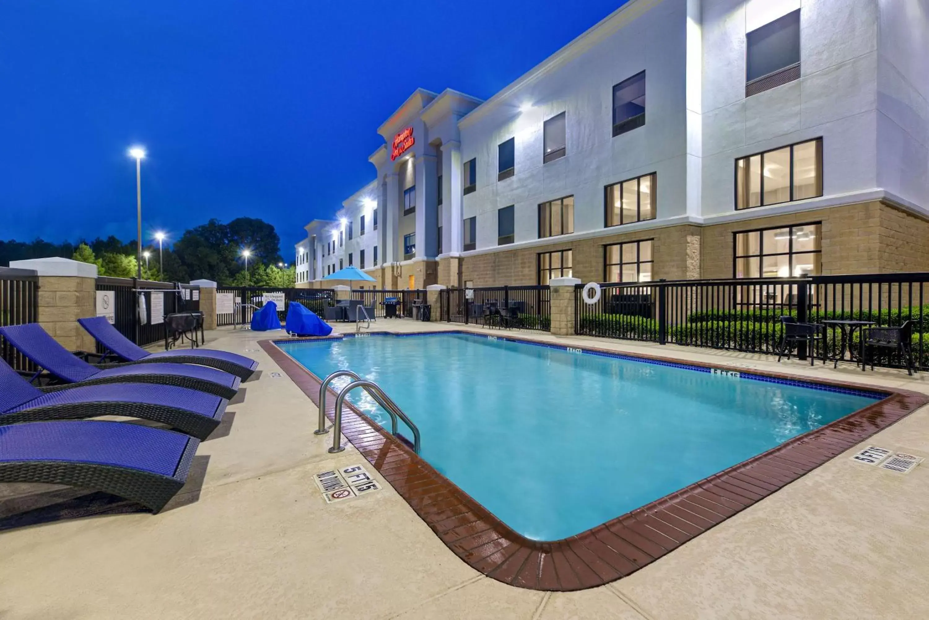 Pool view, Property Building in Hampton Inn & Suites Nacogdoches