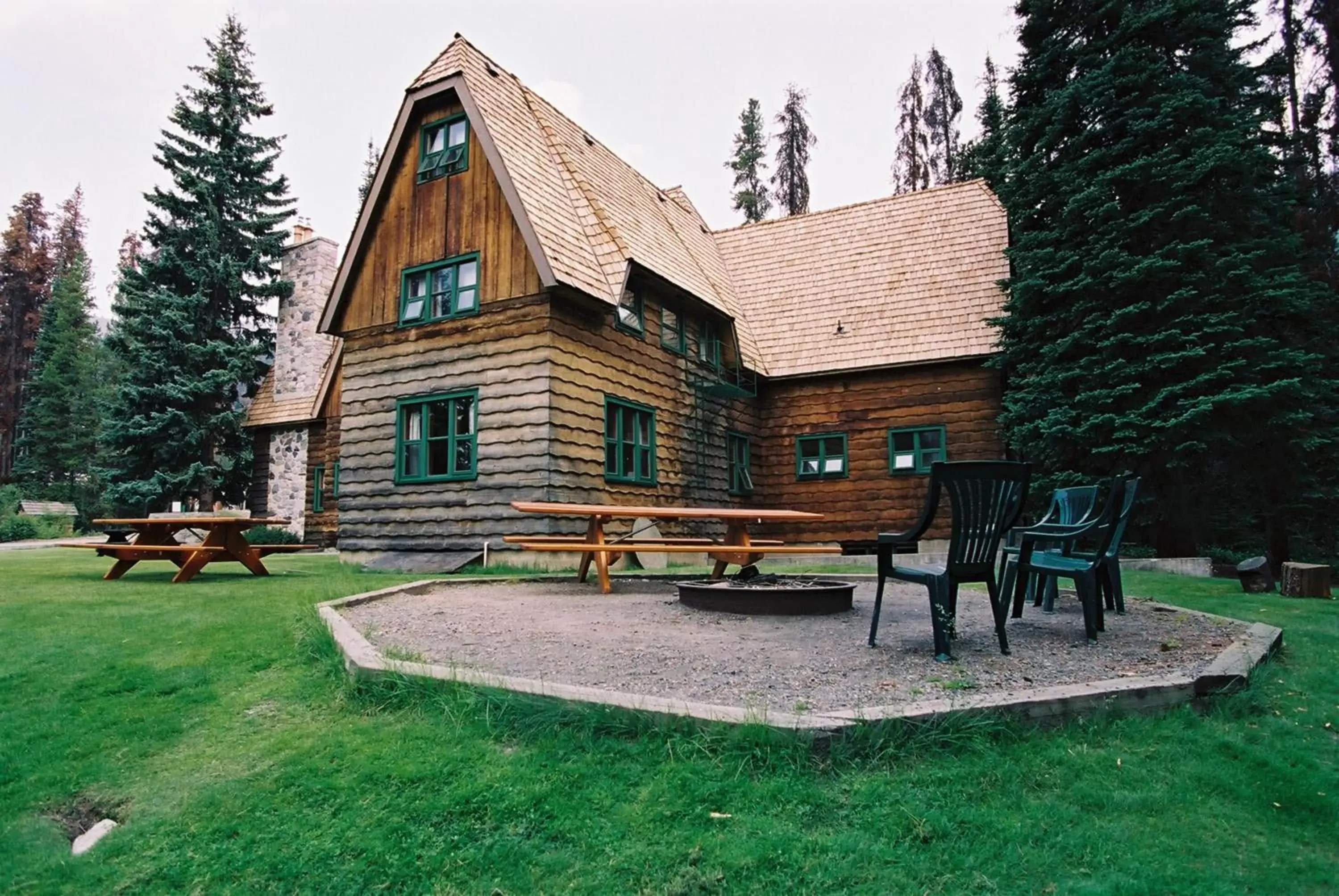 Facade/entrance, Property Building in Manning Park Resort