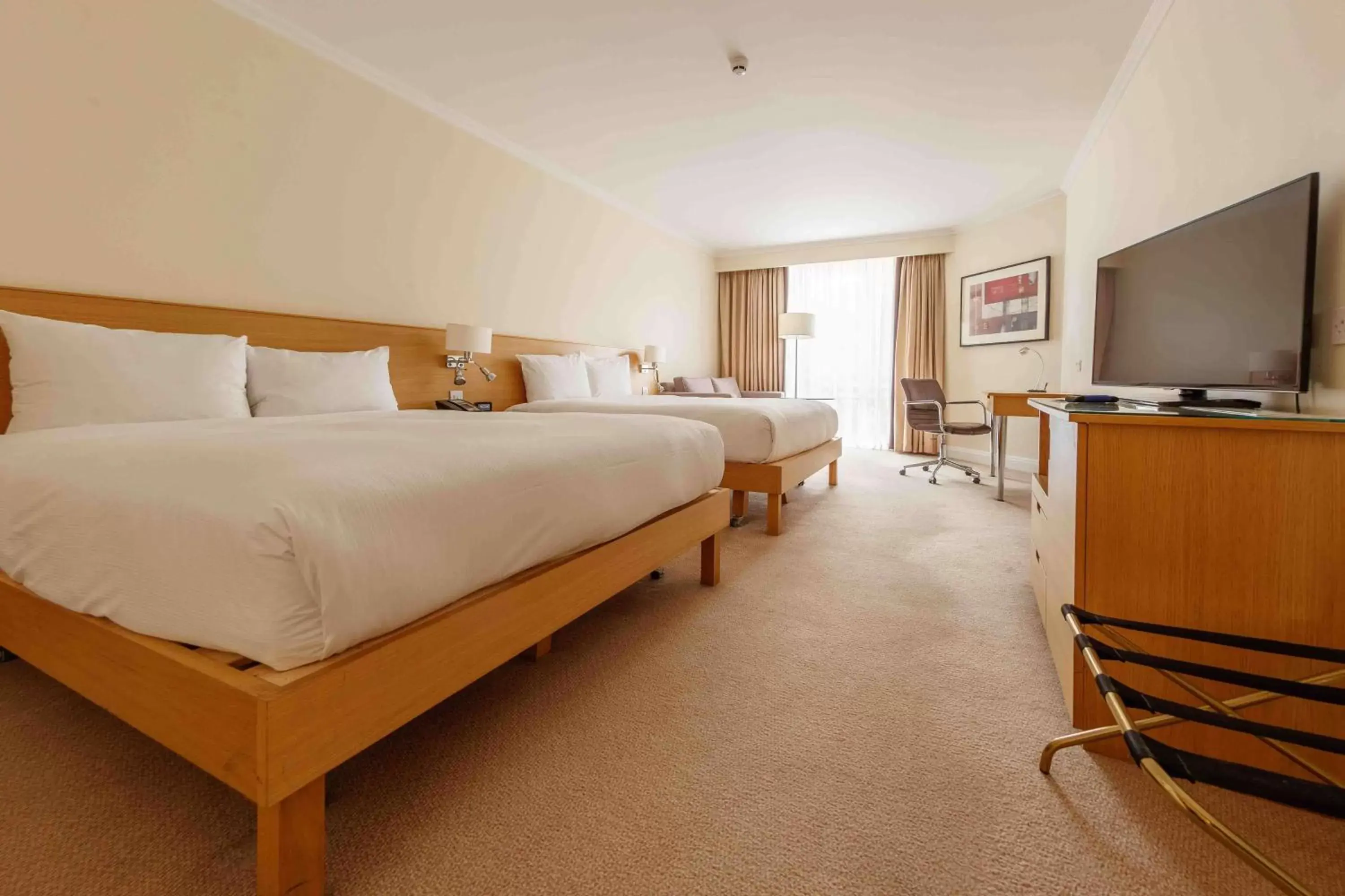 Bedroom in Hilton Northampton Hotel