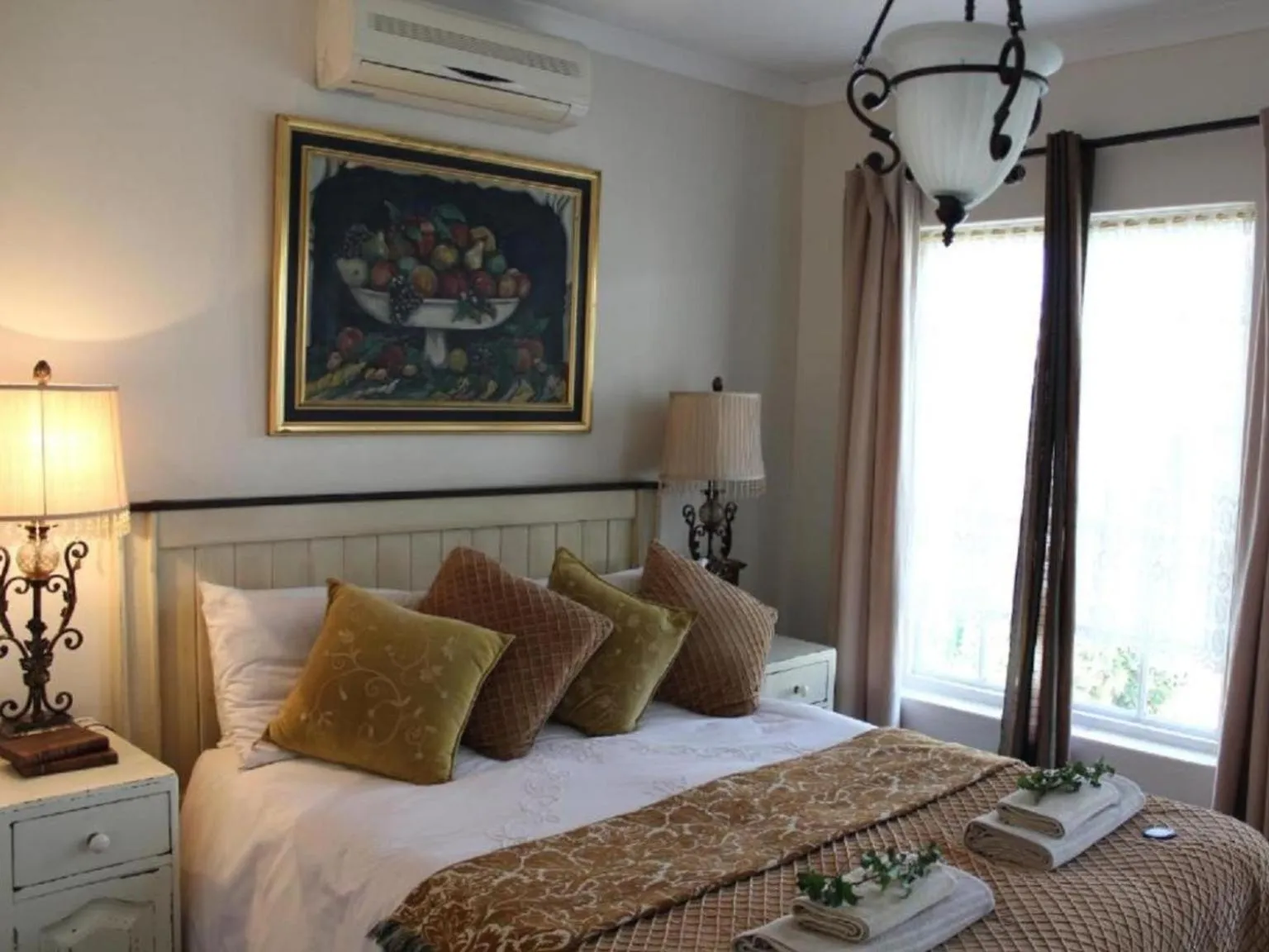 Bed in A Tapestry Garden Guest House