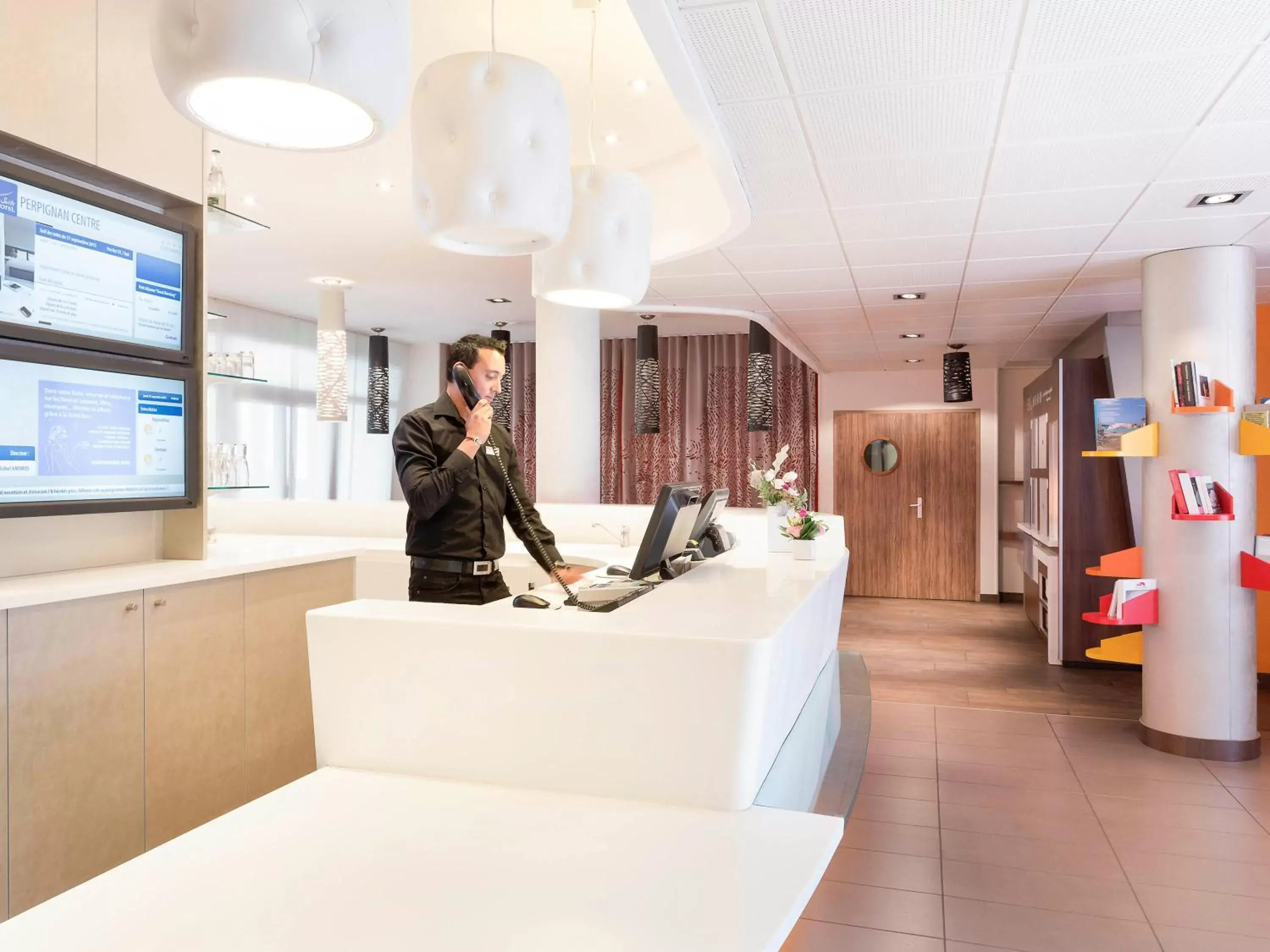 Lobby or reception, Lobby/Reception in Novotel Suites Perpignan Centre