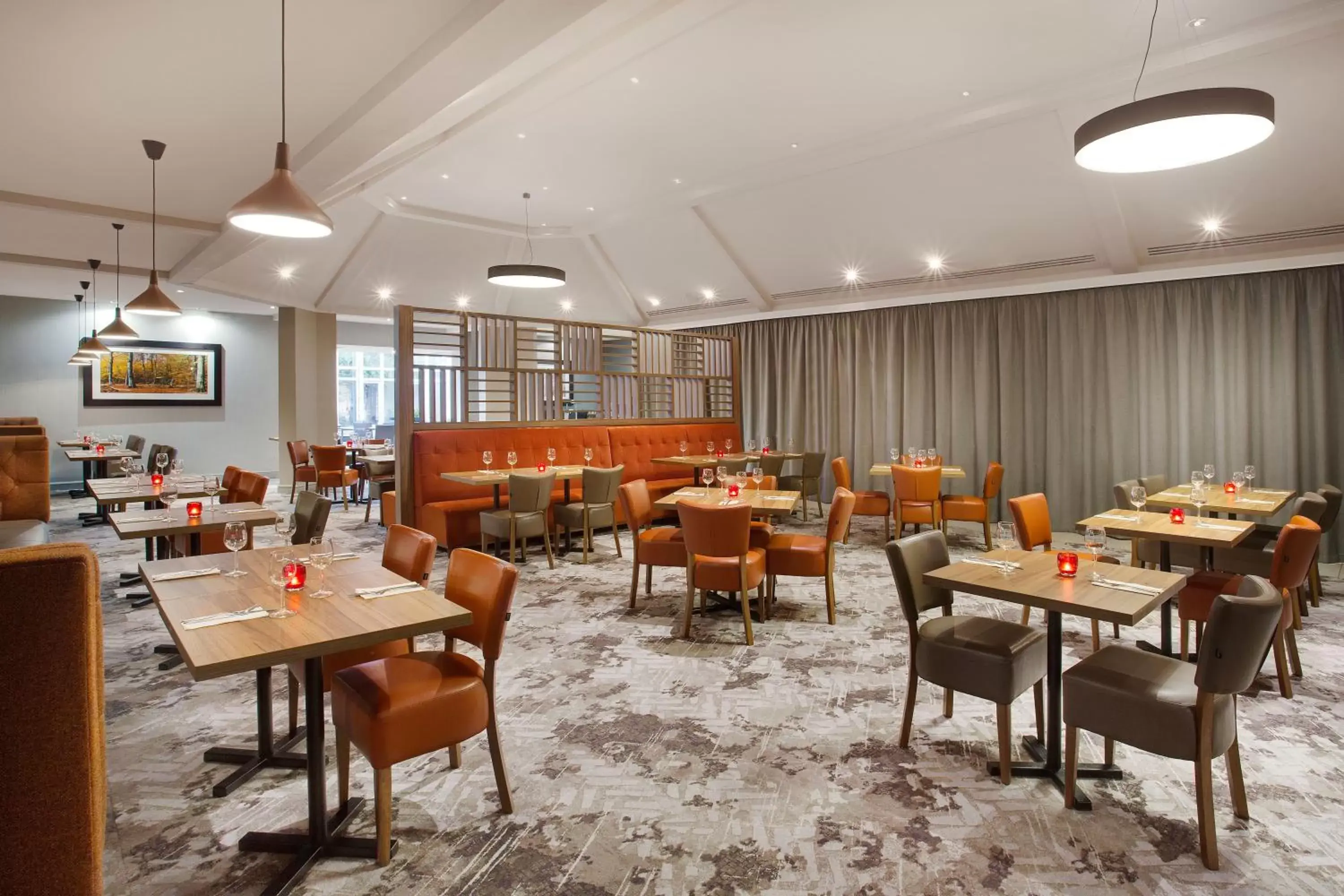 Restaurant/Places to Eat in Leonardo Hotel East Midlands Airport - Formerly Jurys Inn