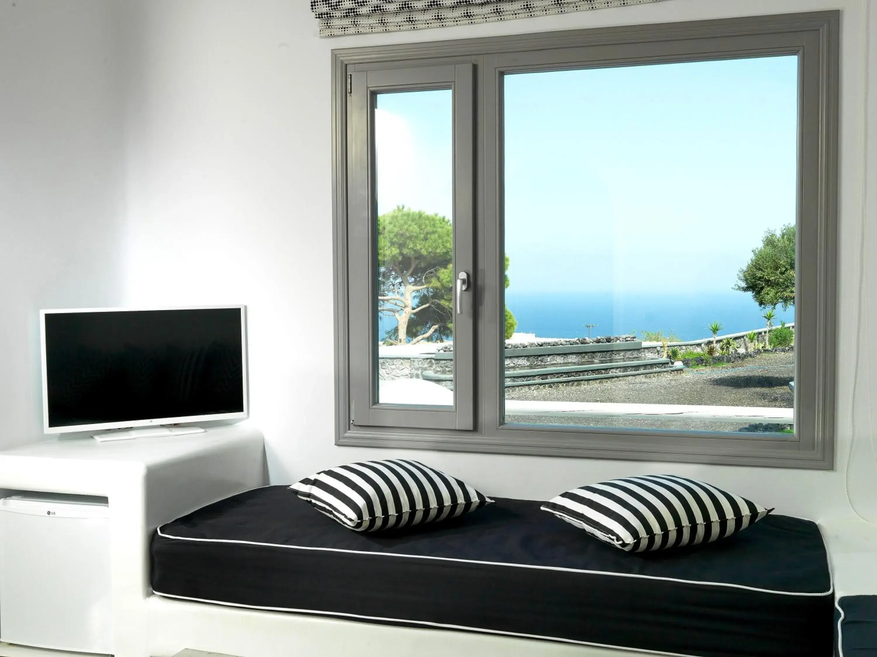 Superior Suite with Sea View in San Marino Suites by Calm Collection