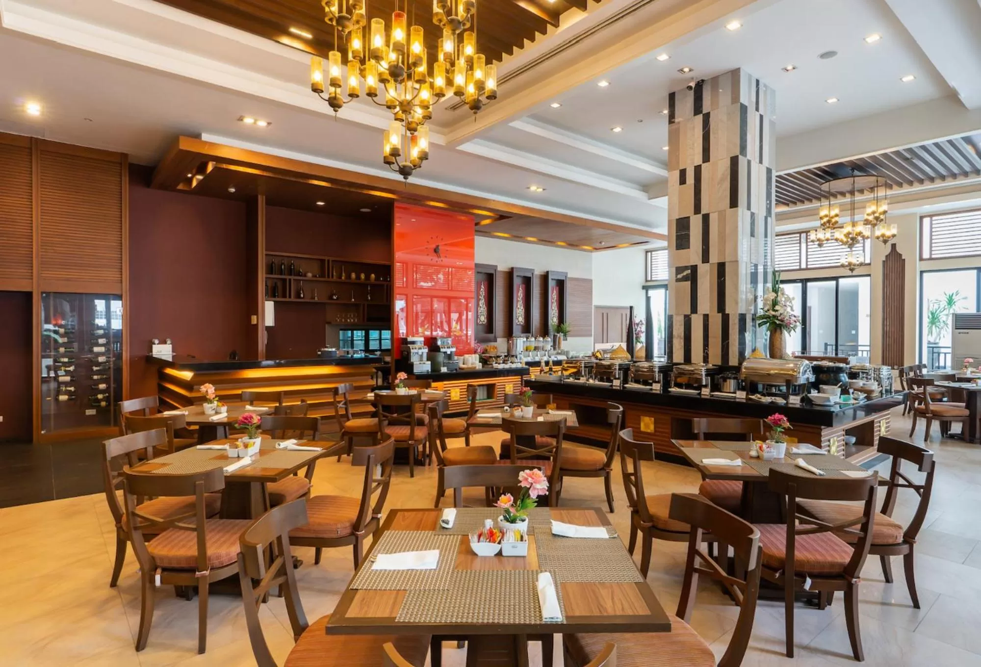 Restaurant/places to eat in Cosy Beach Hotel - SHA Extra Plus