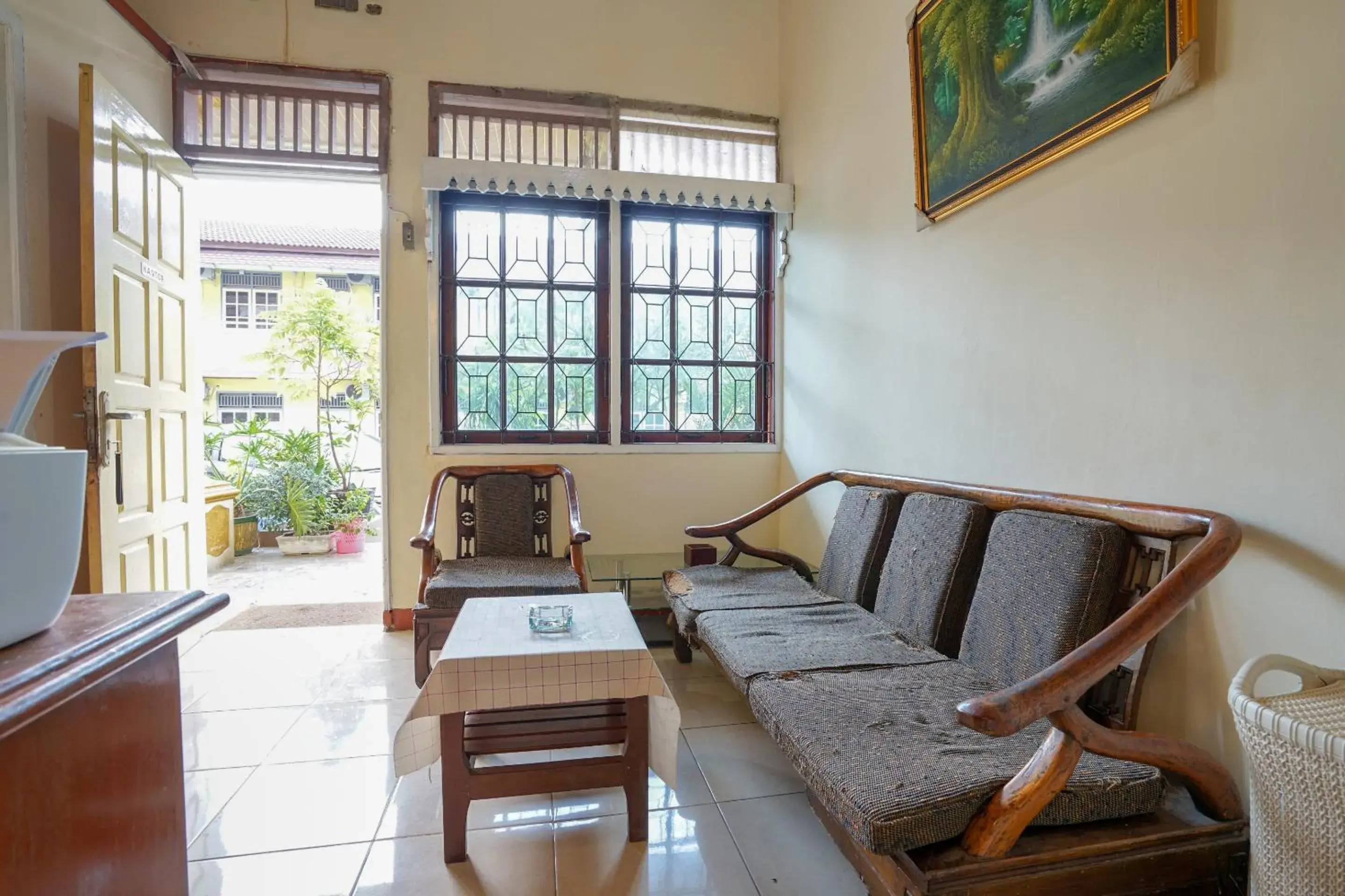 Lobby or reception, Seating Area in OYO 2177 Trikora Indah Residence