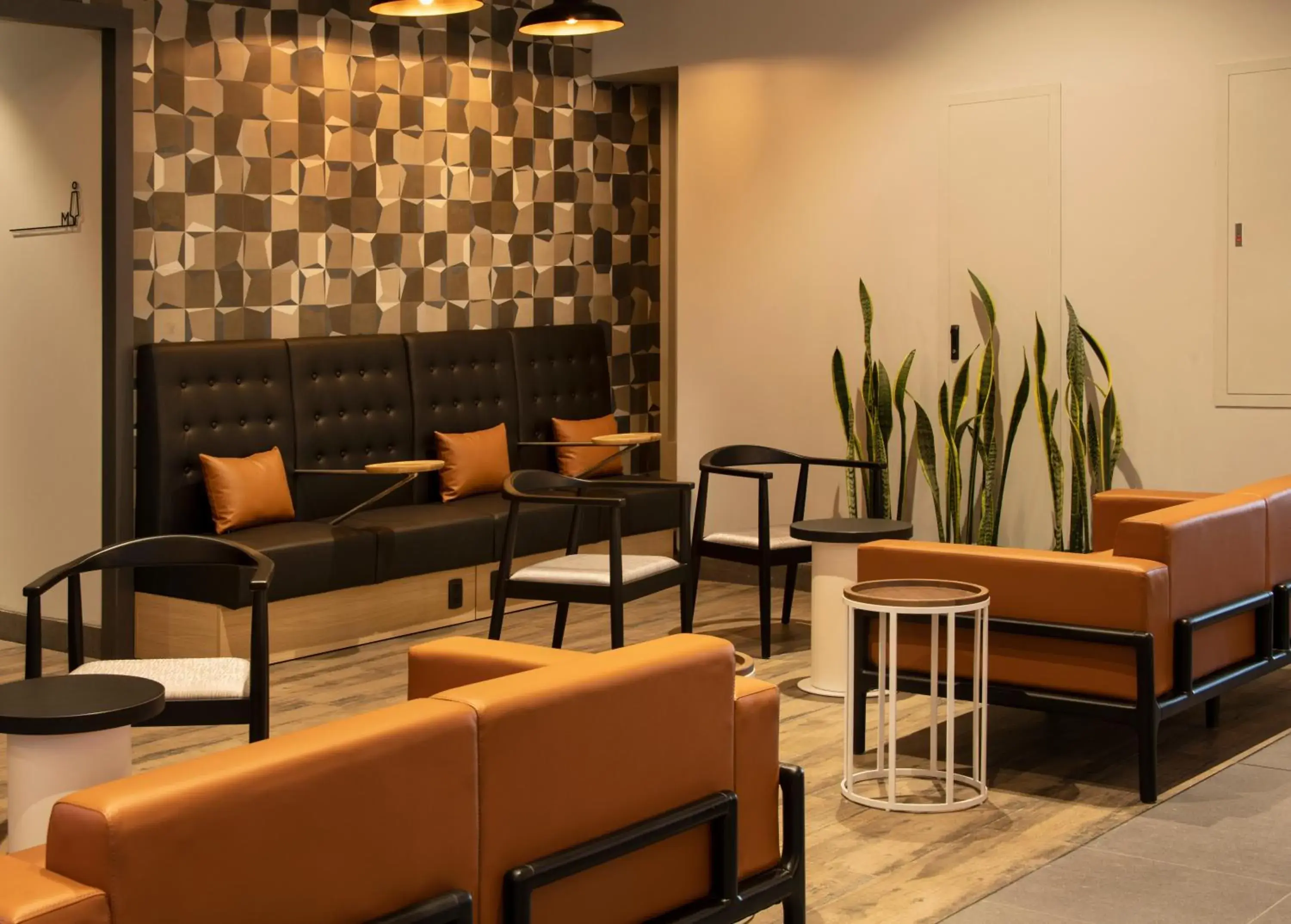 Lounge or bar in Casa Grande Express Lounge or bar in Casa Grande Express