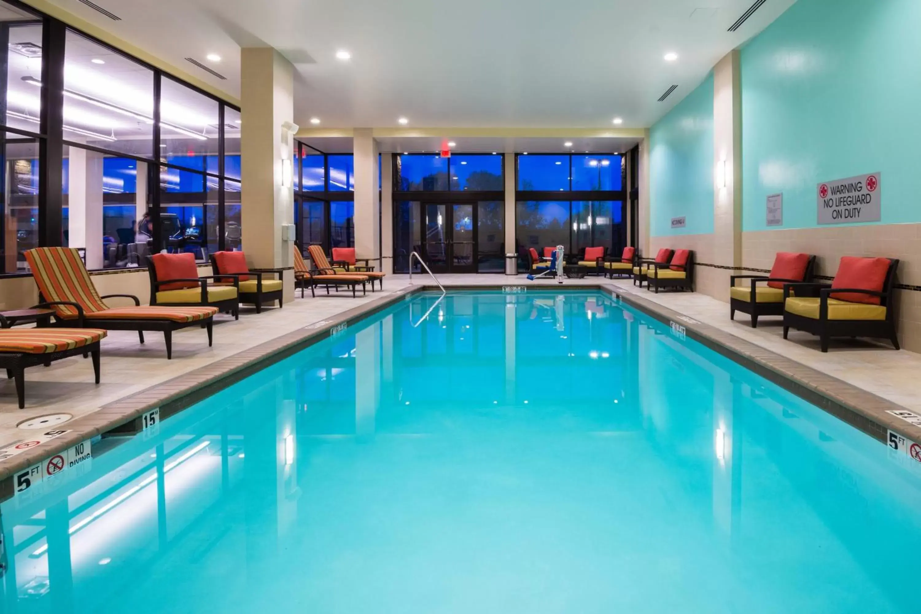 Swimming Pool in Denver Marriott Westminster