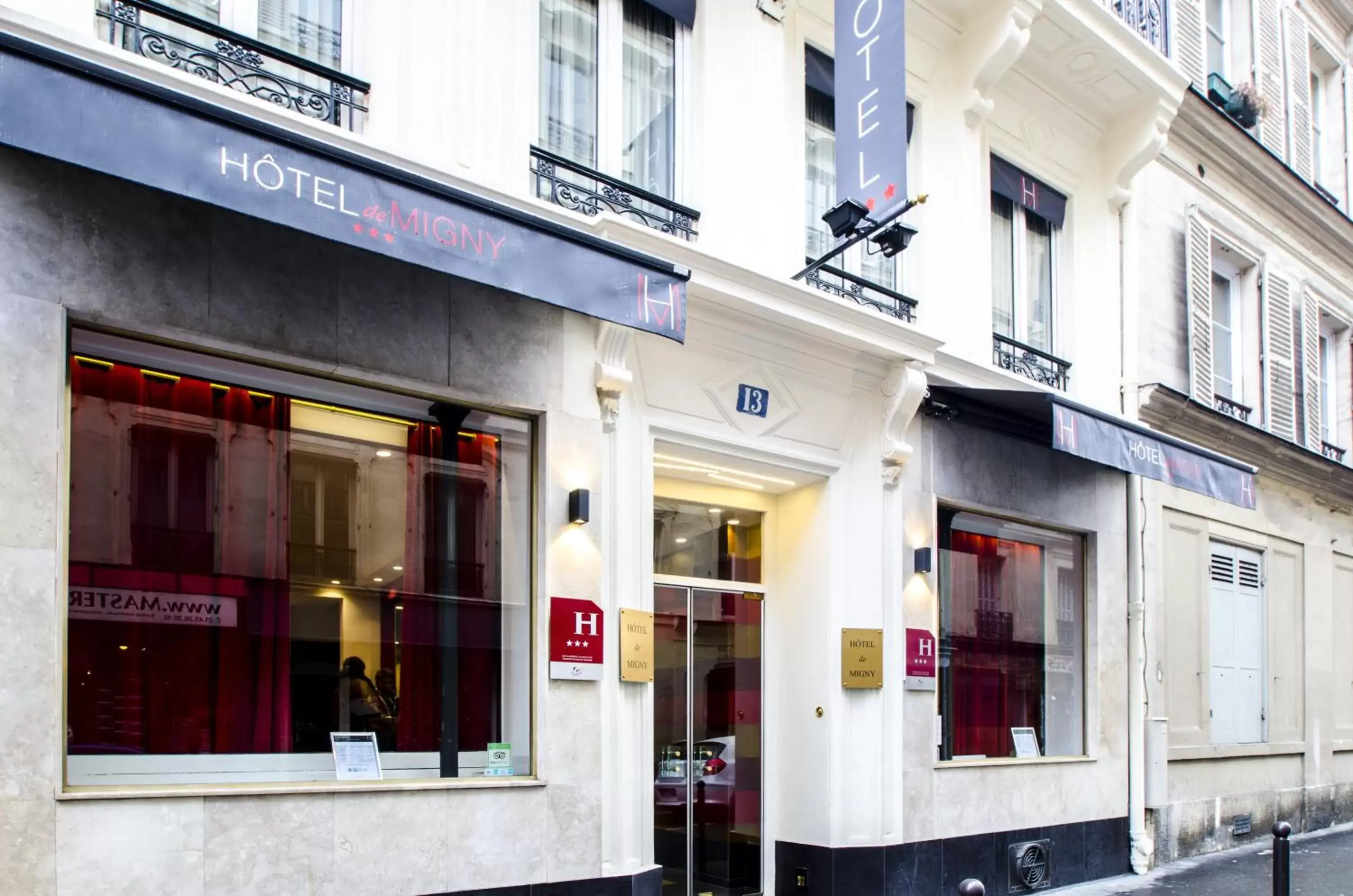 Facade/entrance in Hotel Migny Opéra Montmartre